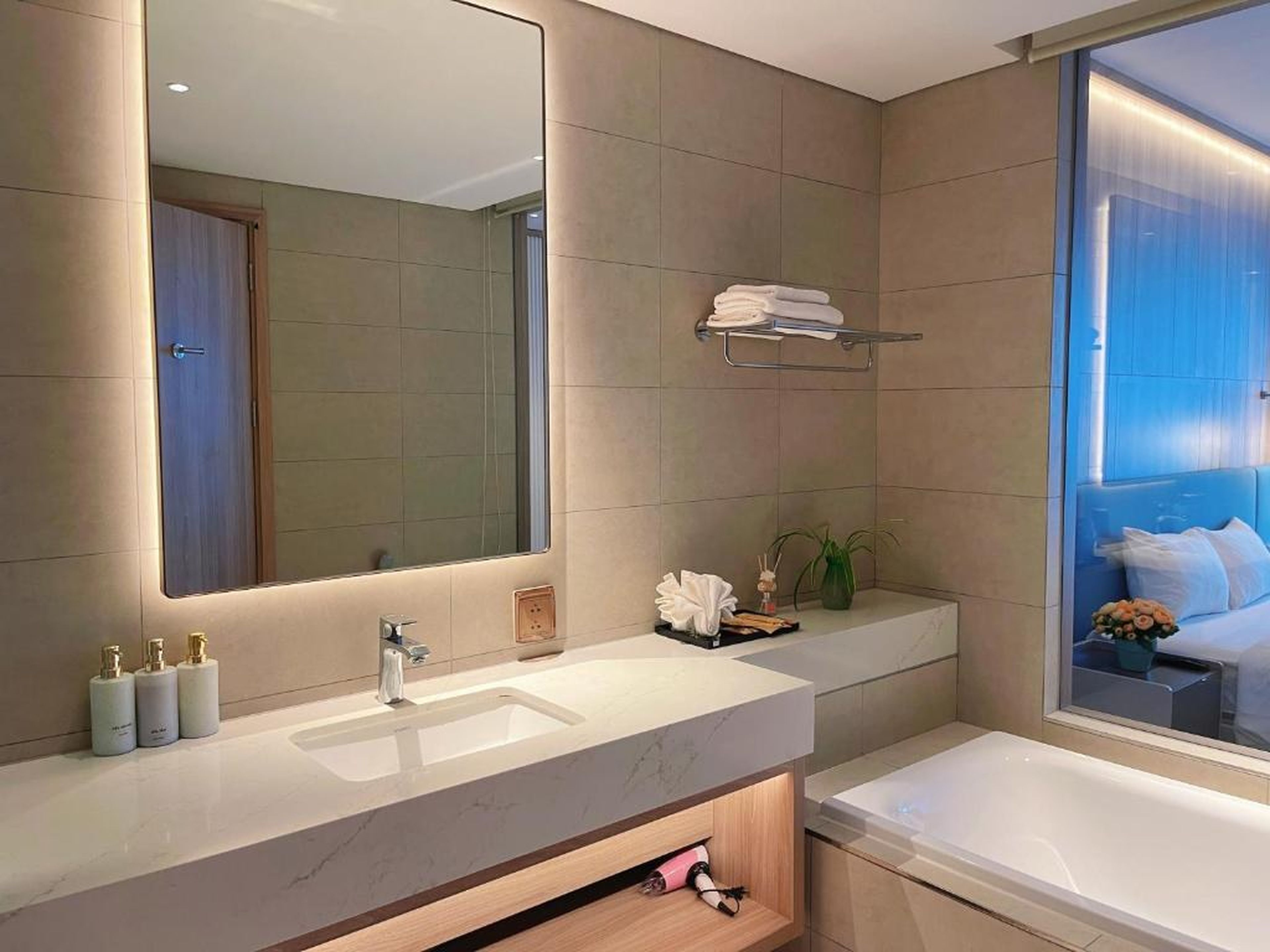 A La Carte Ha Long Bay Residence - Hình 46