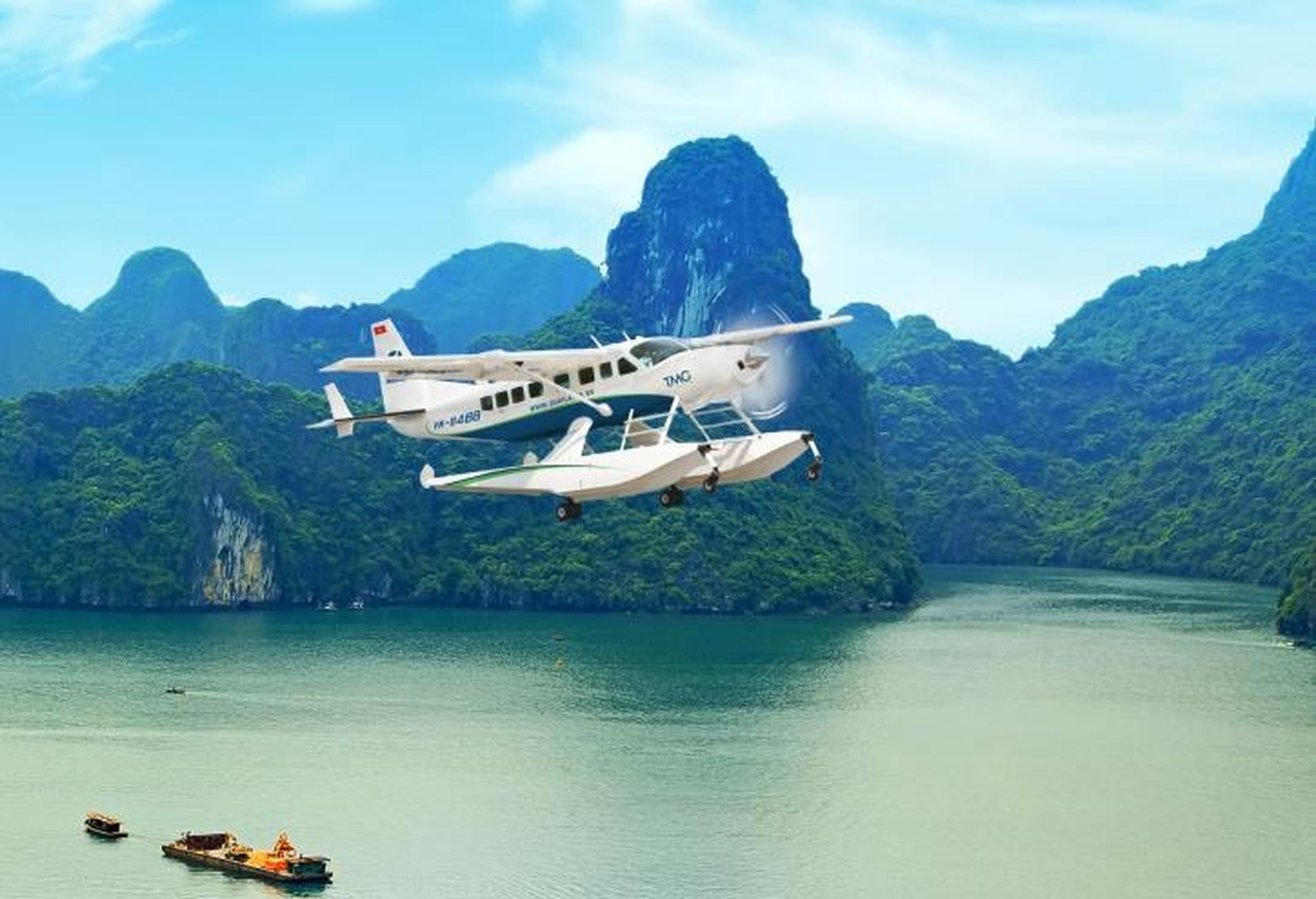 Ha Long Bay Travel – A Panoramic Bay Flight with Hai Au Seaplane - Hình 4