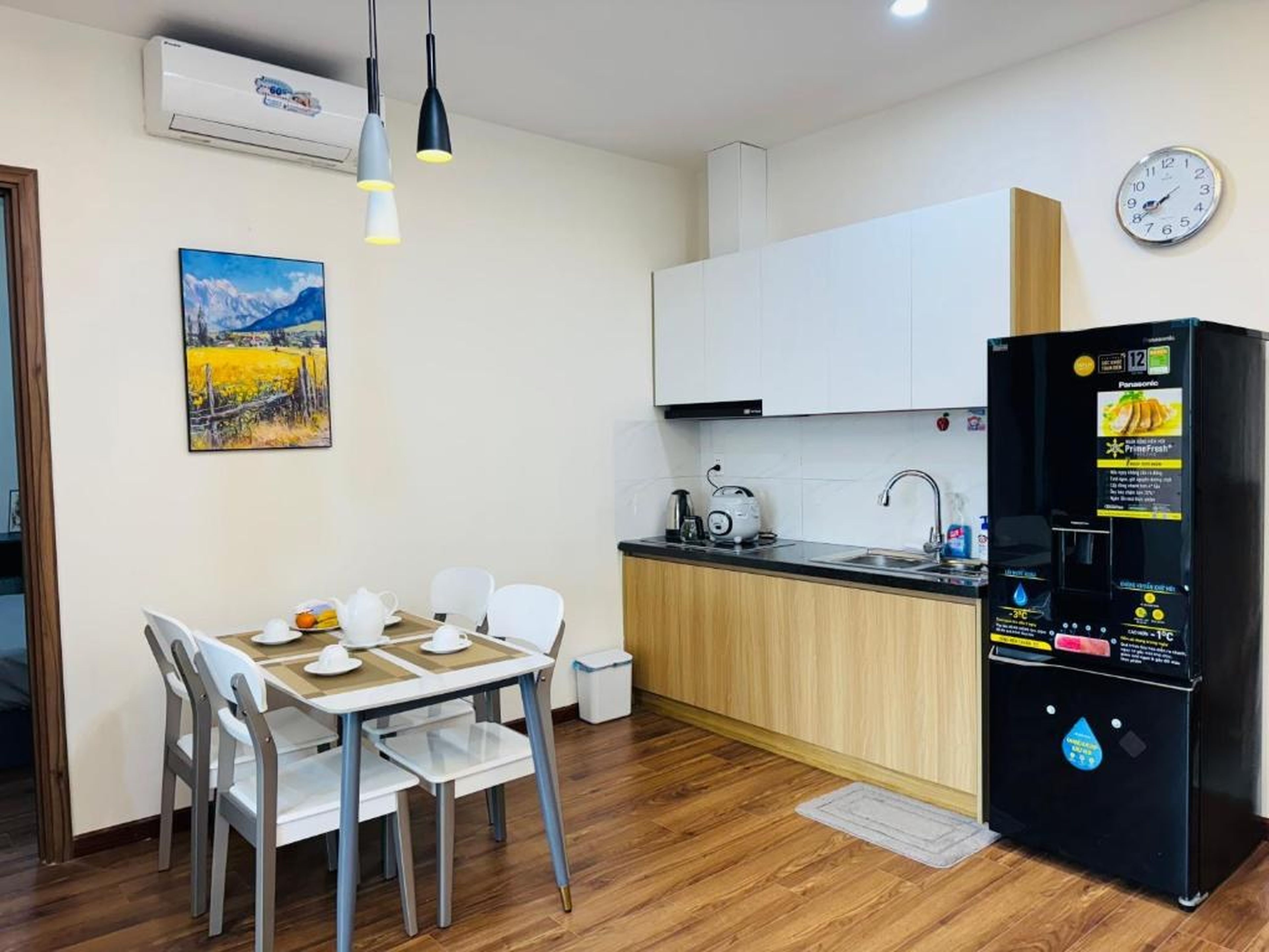 Homestay Phuong Thao Luxcity Cam Pha - Hình 15