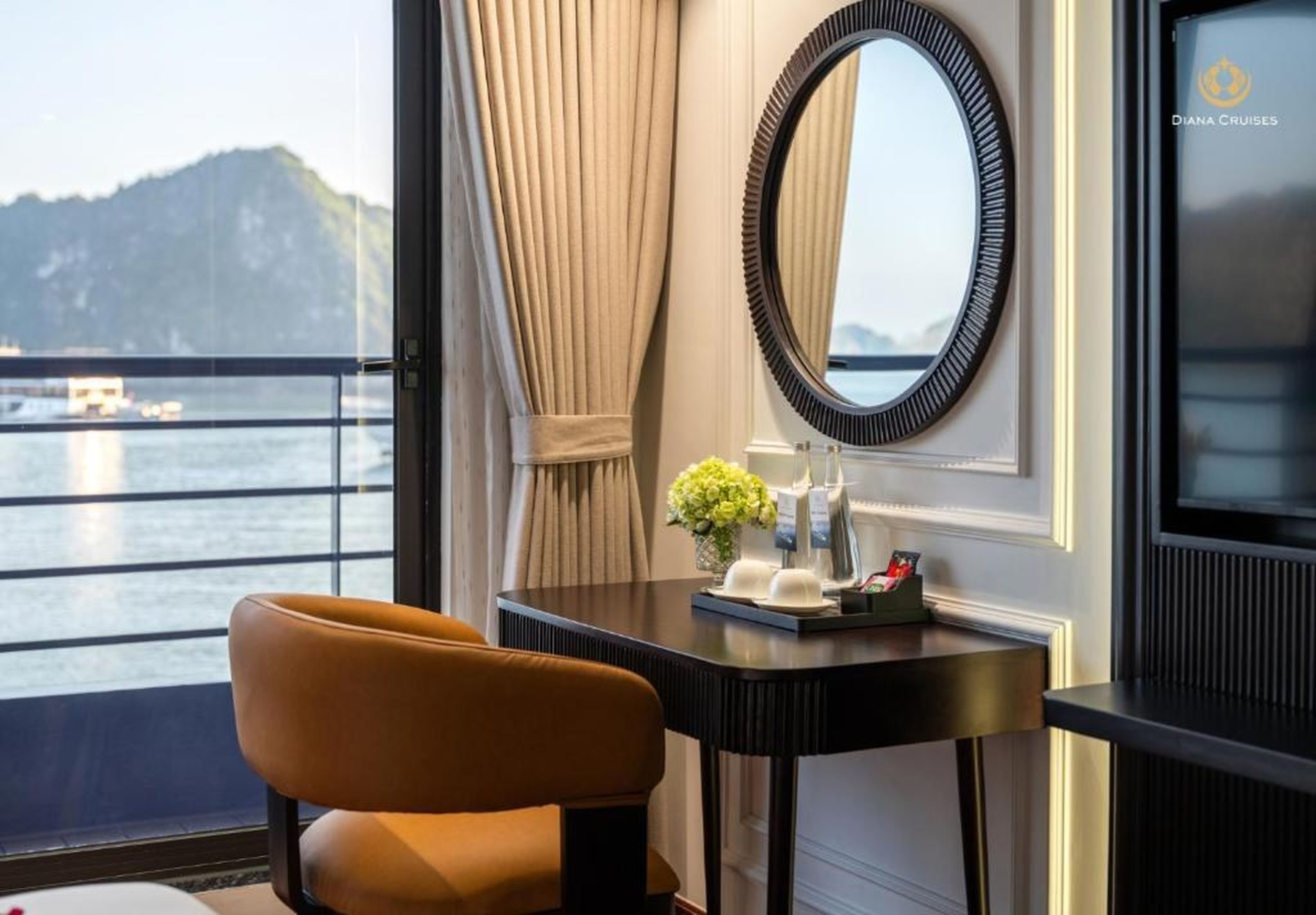 Diana Cruises Halong Bay - Luxury by Venus Group - Hình 38