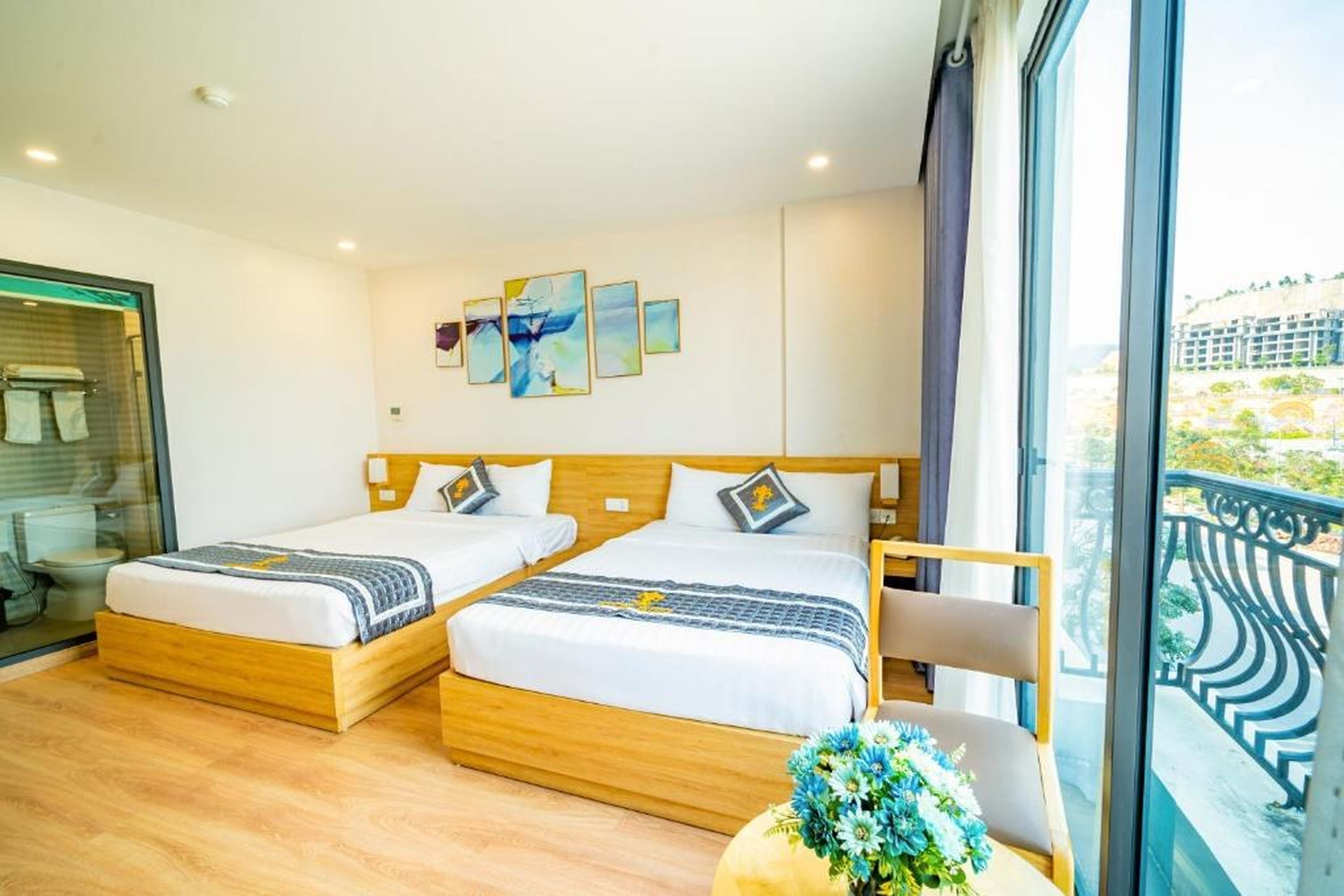 River Hotel Hạ Long - Hình 29