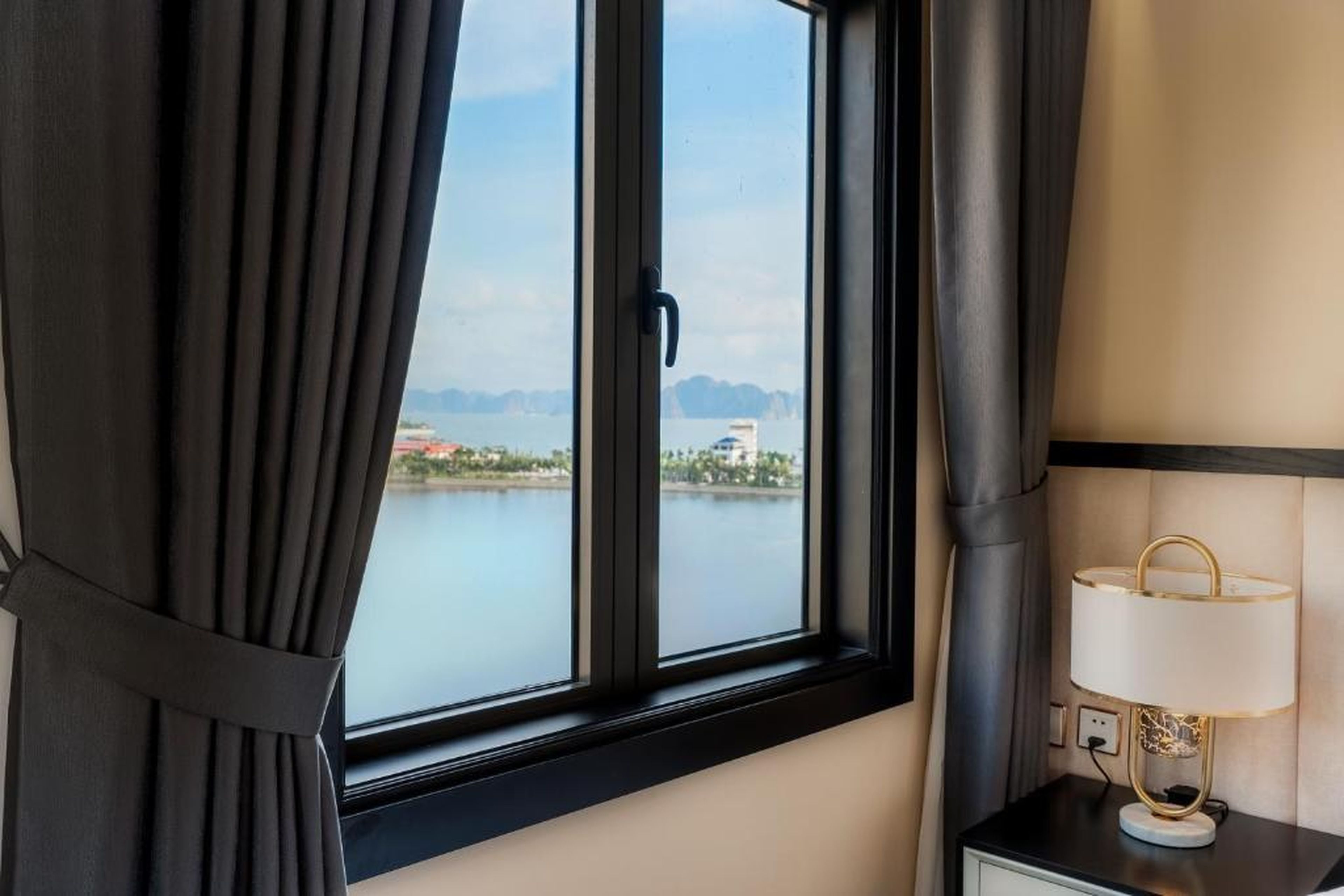 FTE Ha Long Hotel - Hình 17