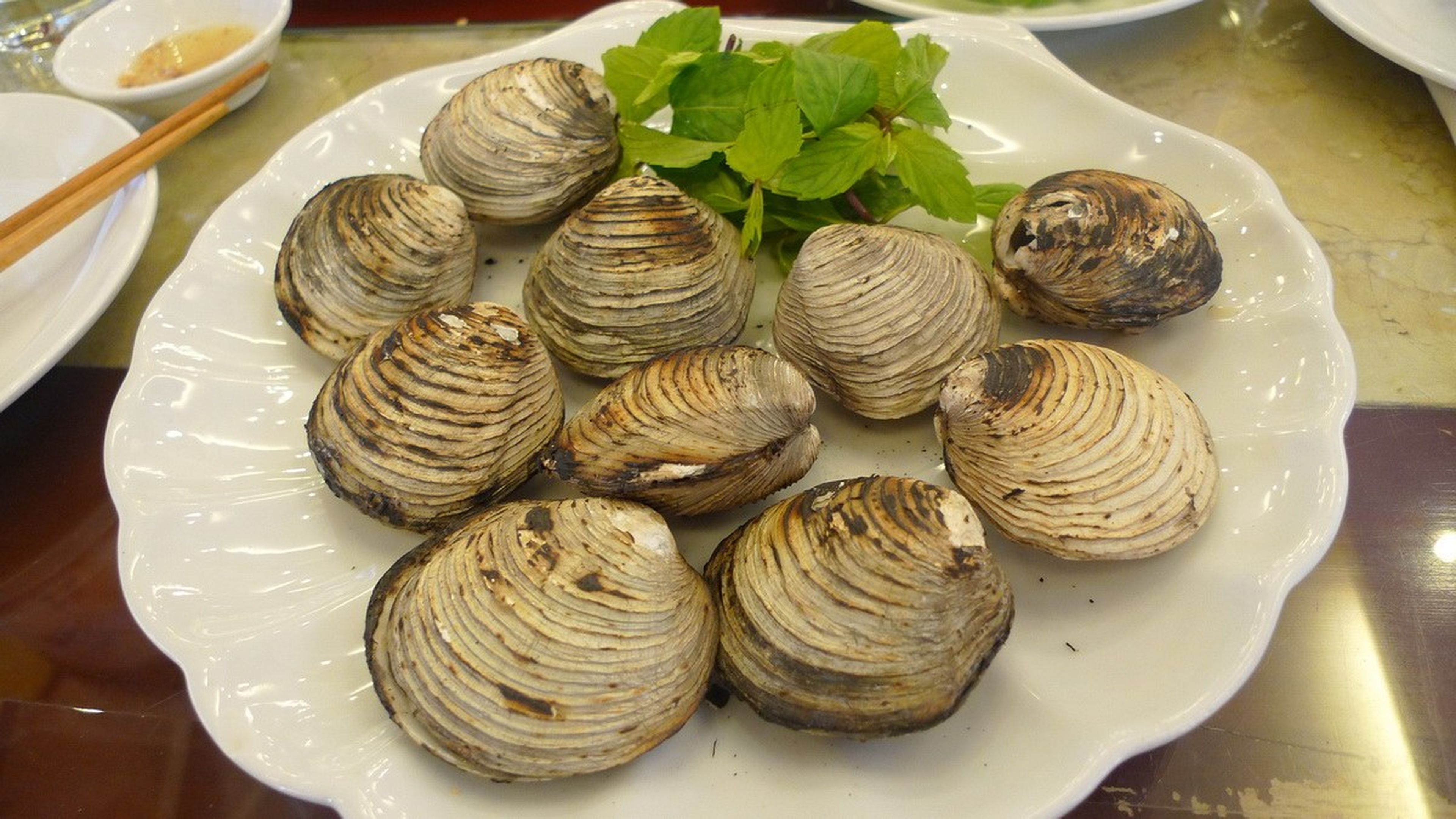 Top 12 Delicious Dishes in Ha Long That Keep Diners Coming Back - Hình 6