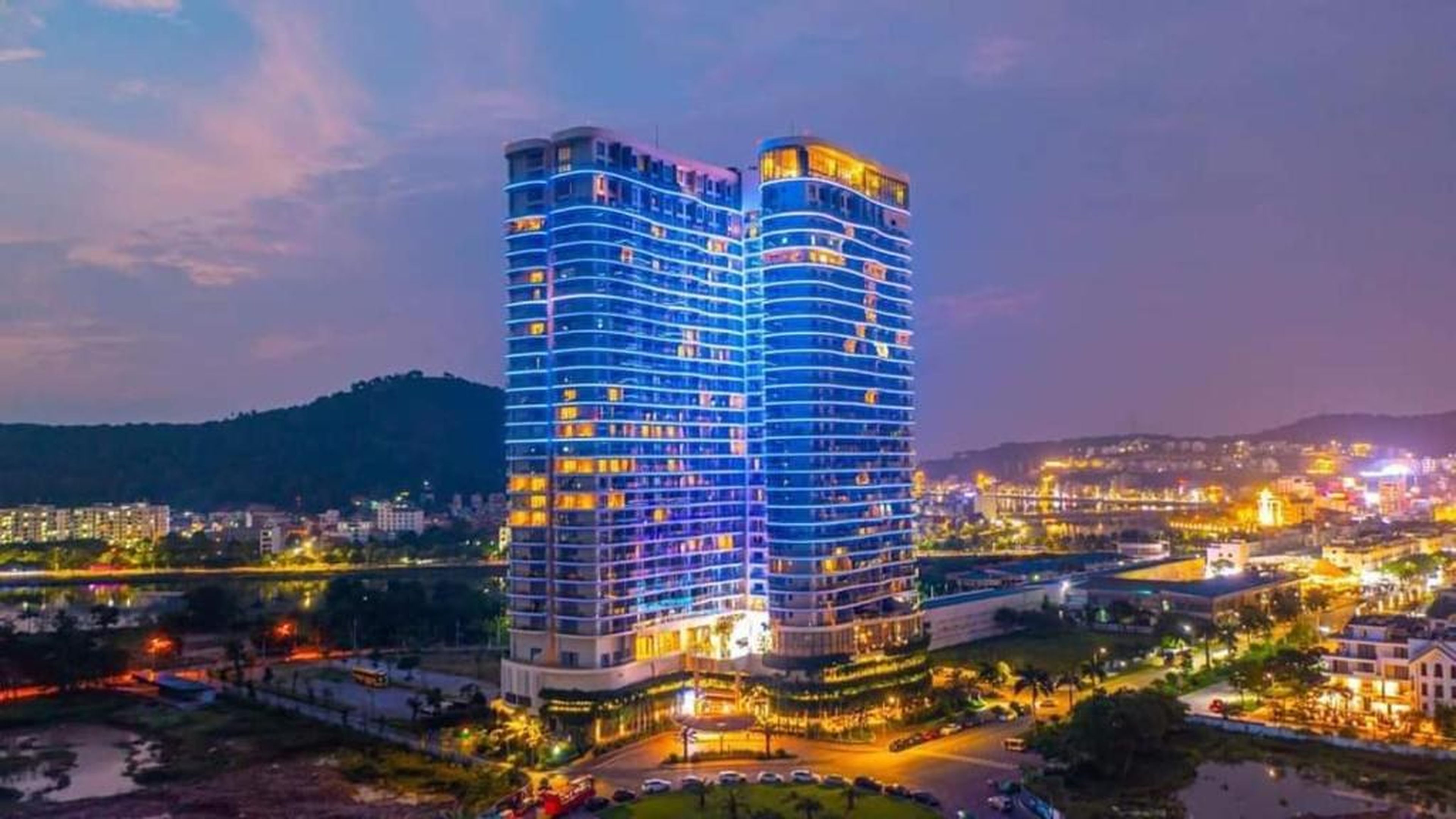 The Sea View Sandy- Duplex Homestay- Citadines Marina Ha Long - Hình 4