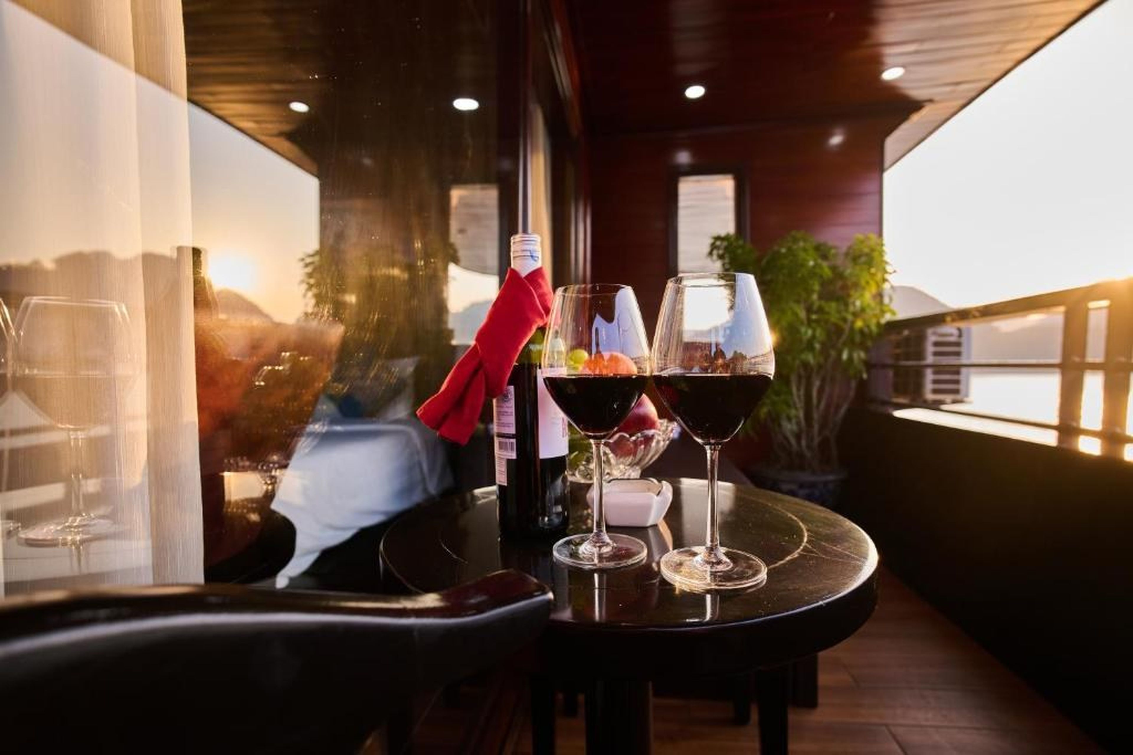 Aqua Elegance Cruise - Halong Bay by AHG - Hình 23