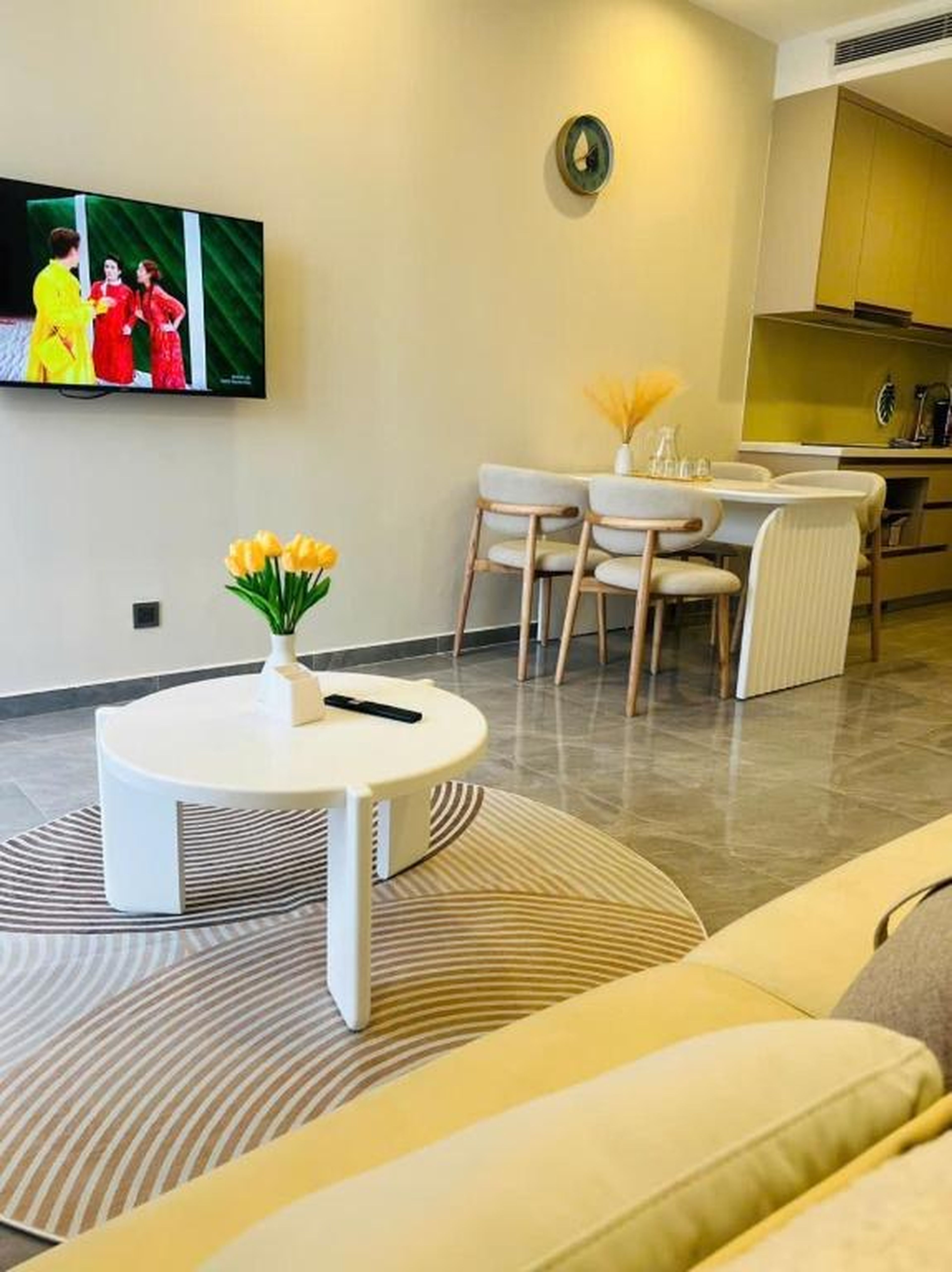 Ngân Kim homstay Hạ Long ICON40 Standard room - Hình 2