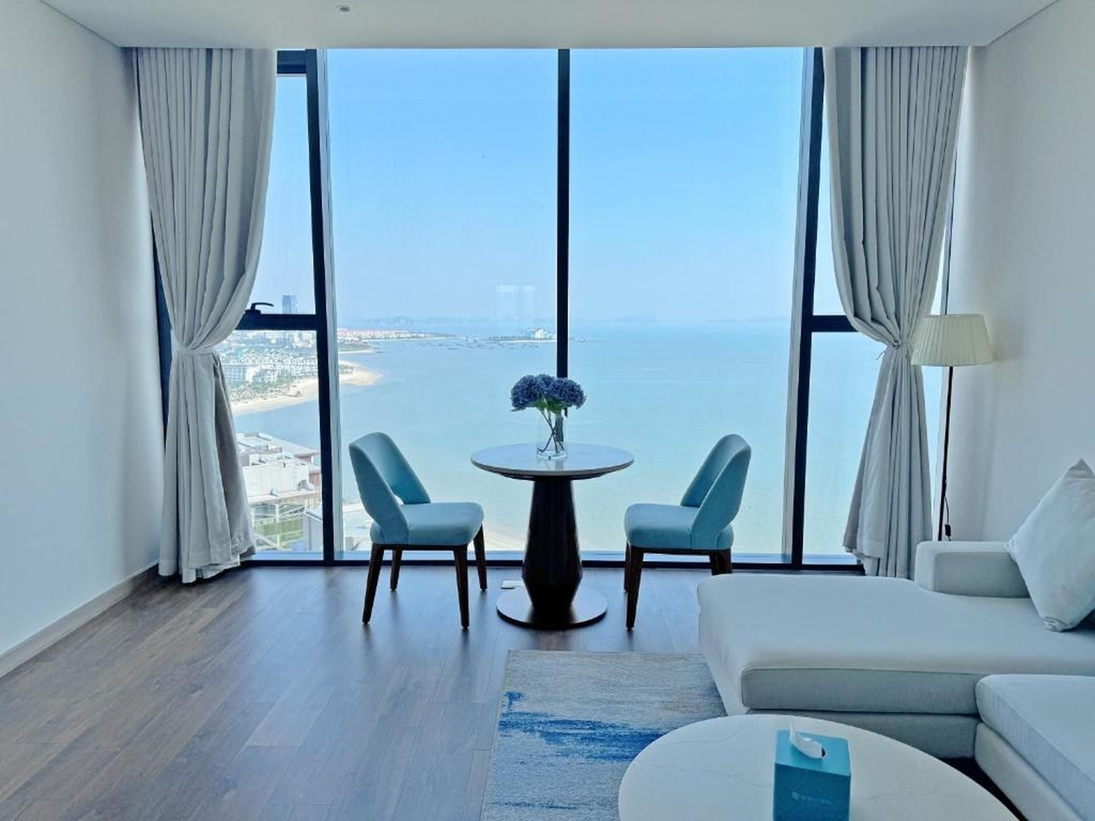 SamSet Corner Seaview Studio A La Carte Ha Long Bay - Hình 22