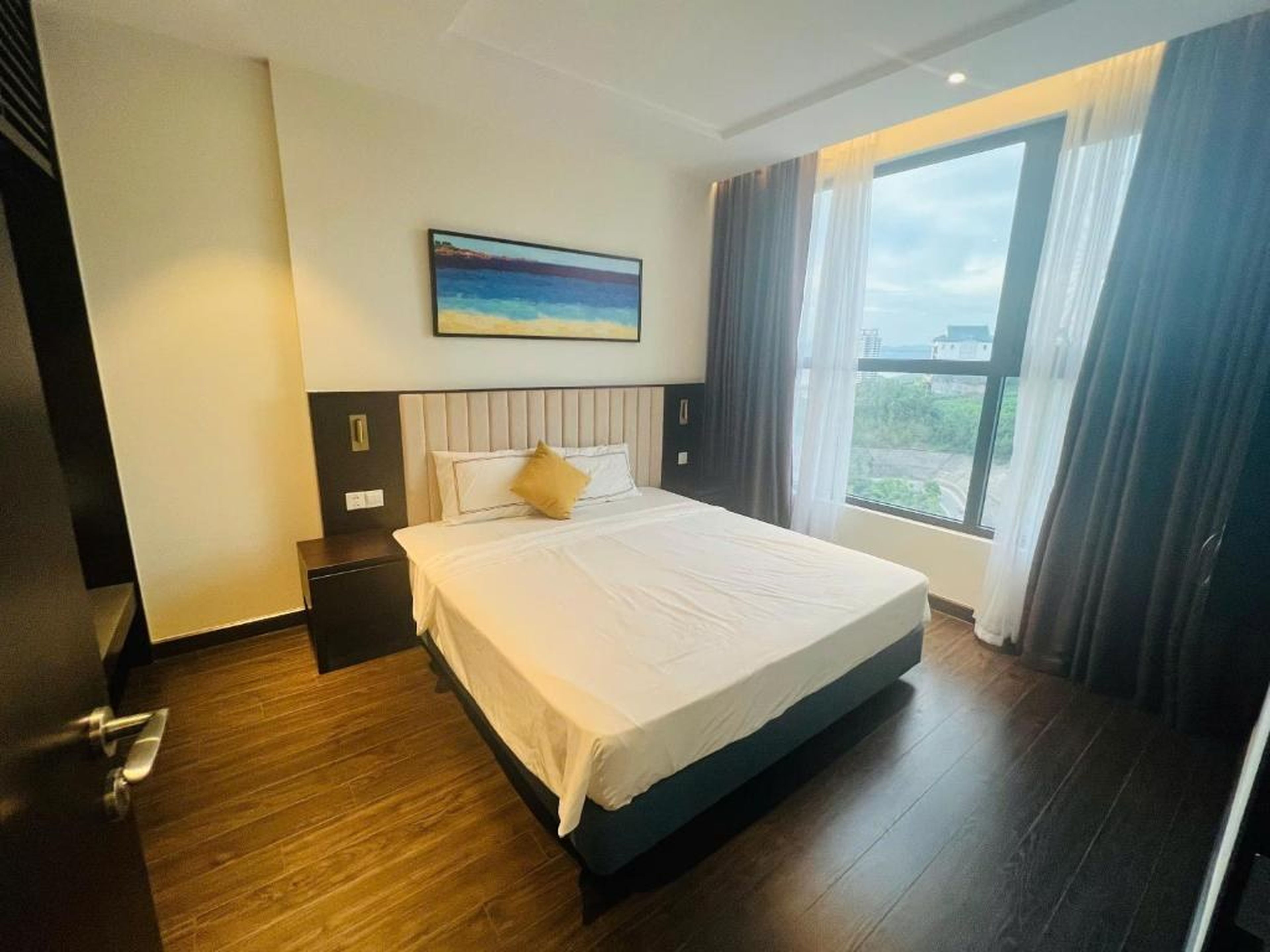 The Saphire Ha Long - TranThuy Sea View Apartment - Hình 18