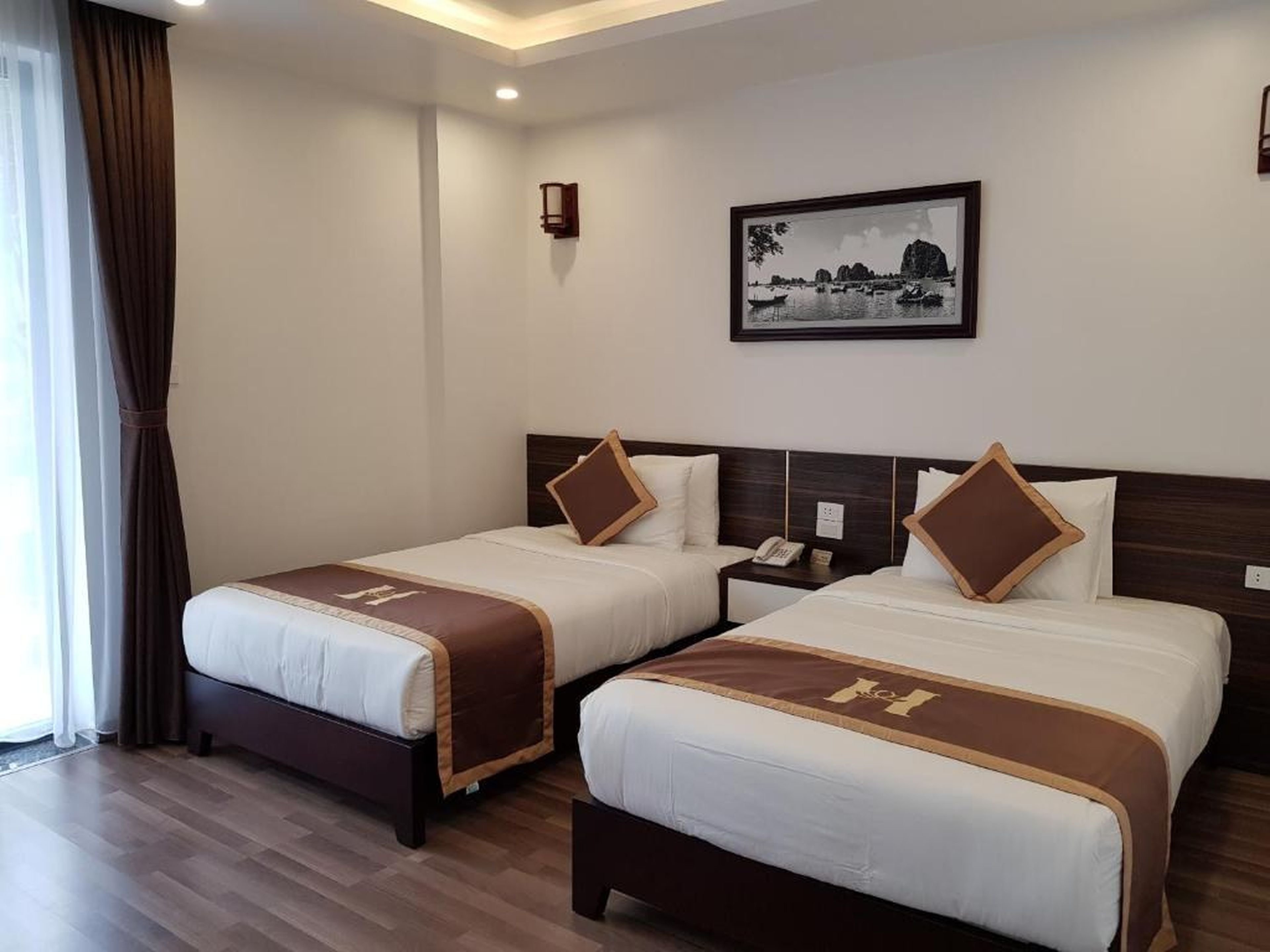 Helen Halong Hotel - Hình 17