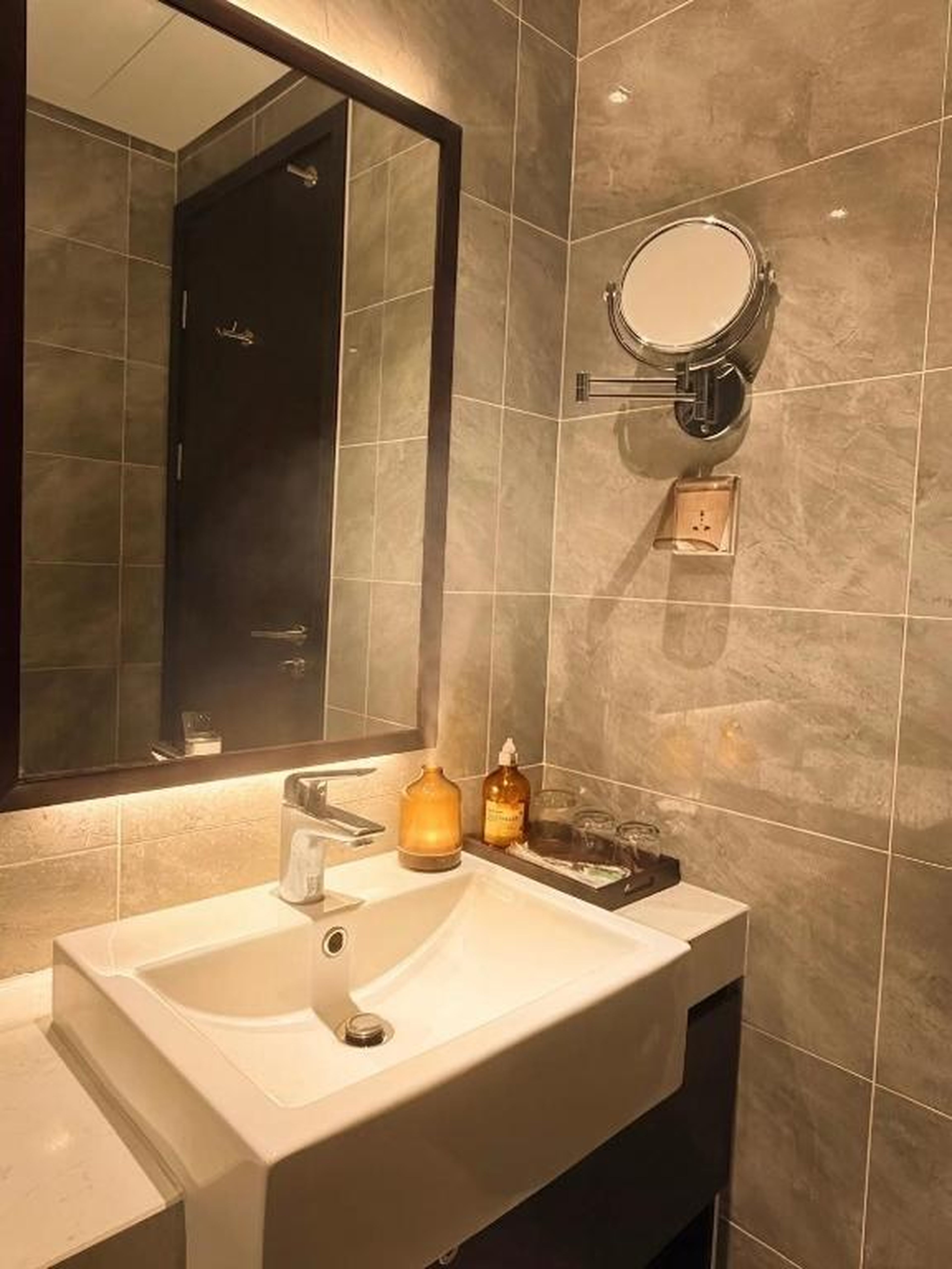 The Sapphire Ha Long - Ocean View Apartment - Pool - Hình 43
