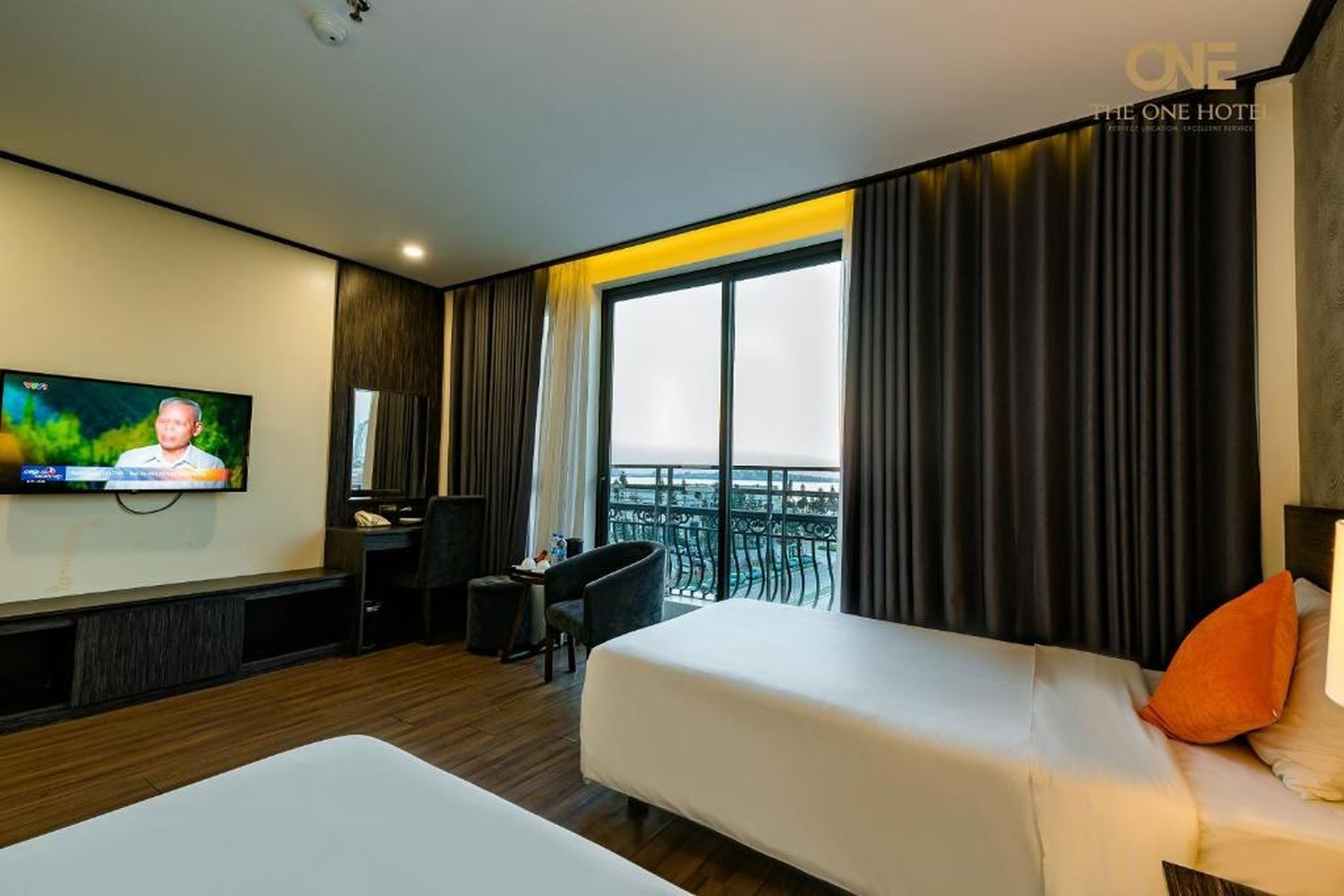 The One Ha Long Hotel - Hình 42