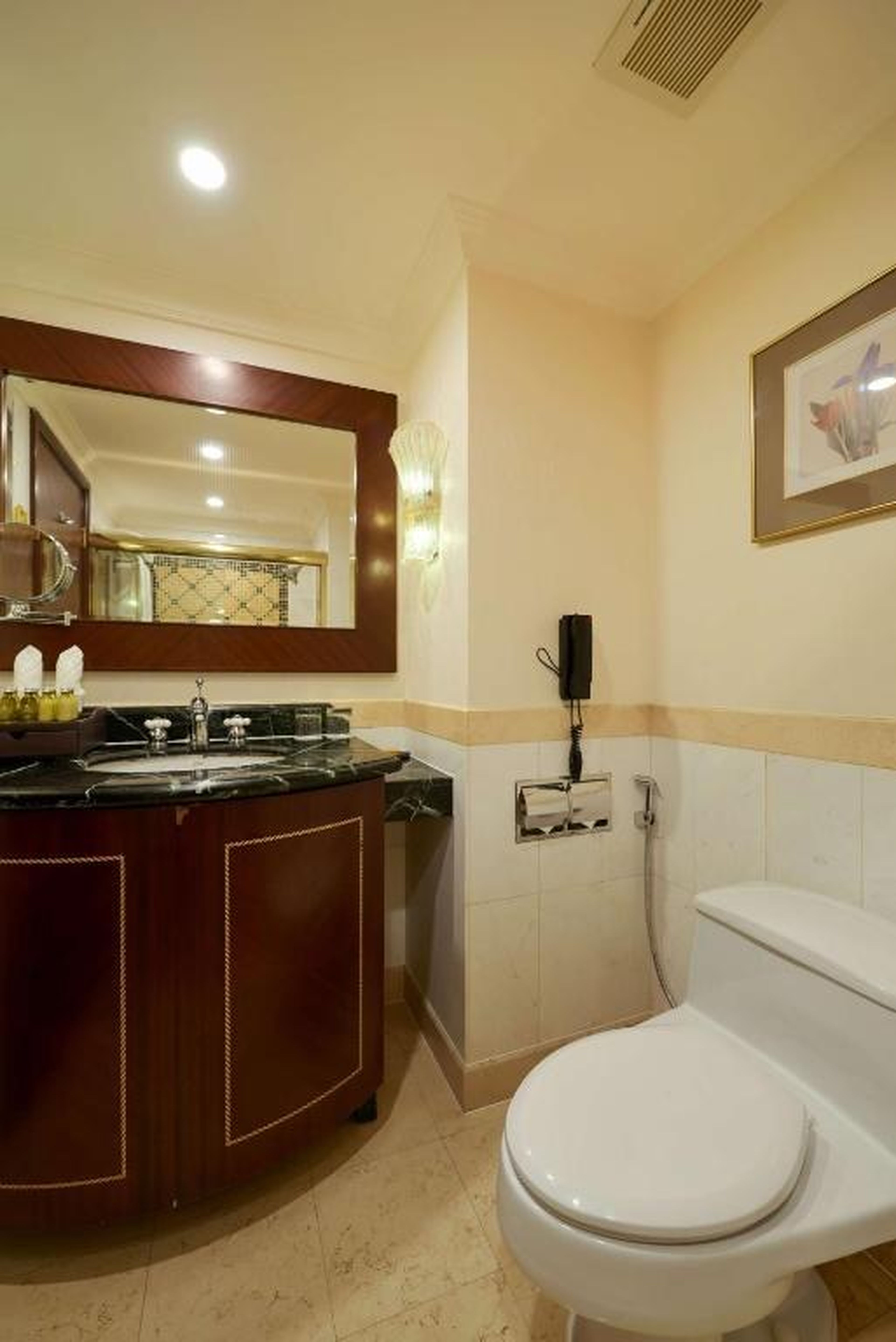 Khách sạn Quốc tế Lợi Lai - Li Lai International Hotel - Hình 24