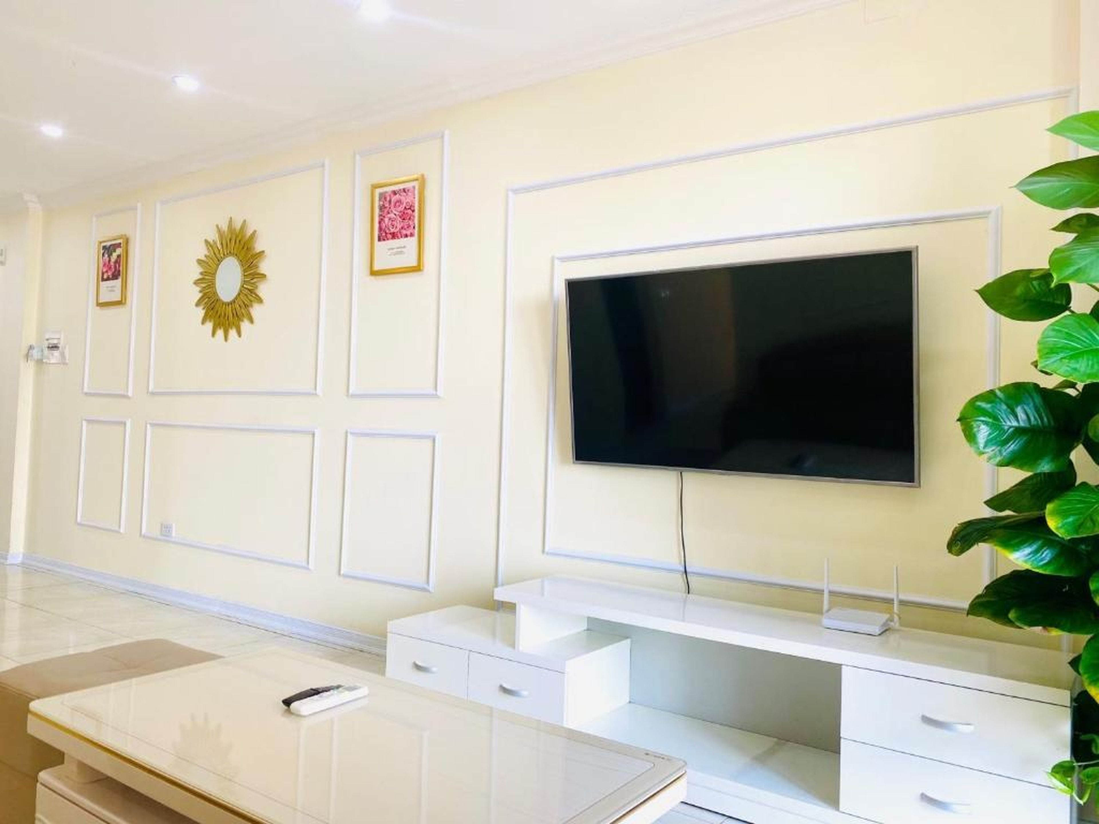 Căn hộ 3 ngủ gần biển - Hình 9