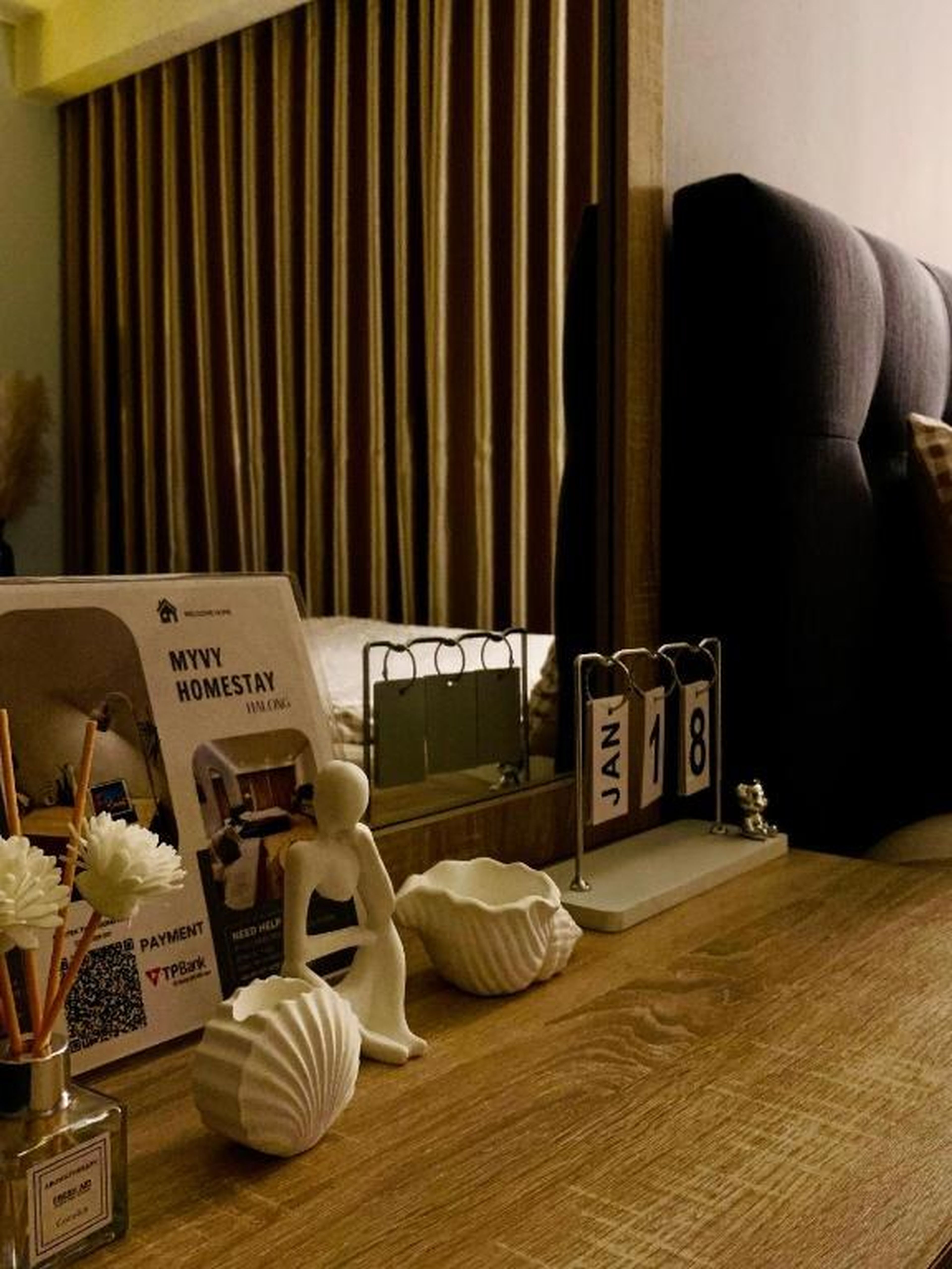 MiVi Seaview Homestay Citadines Marina Hung Thang Ha Long - Hình 28