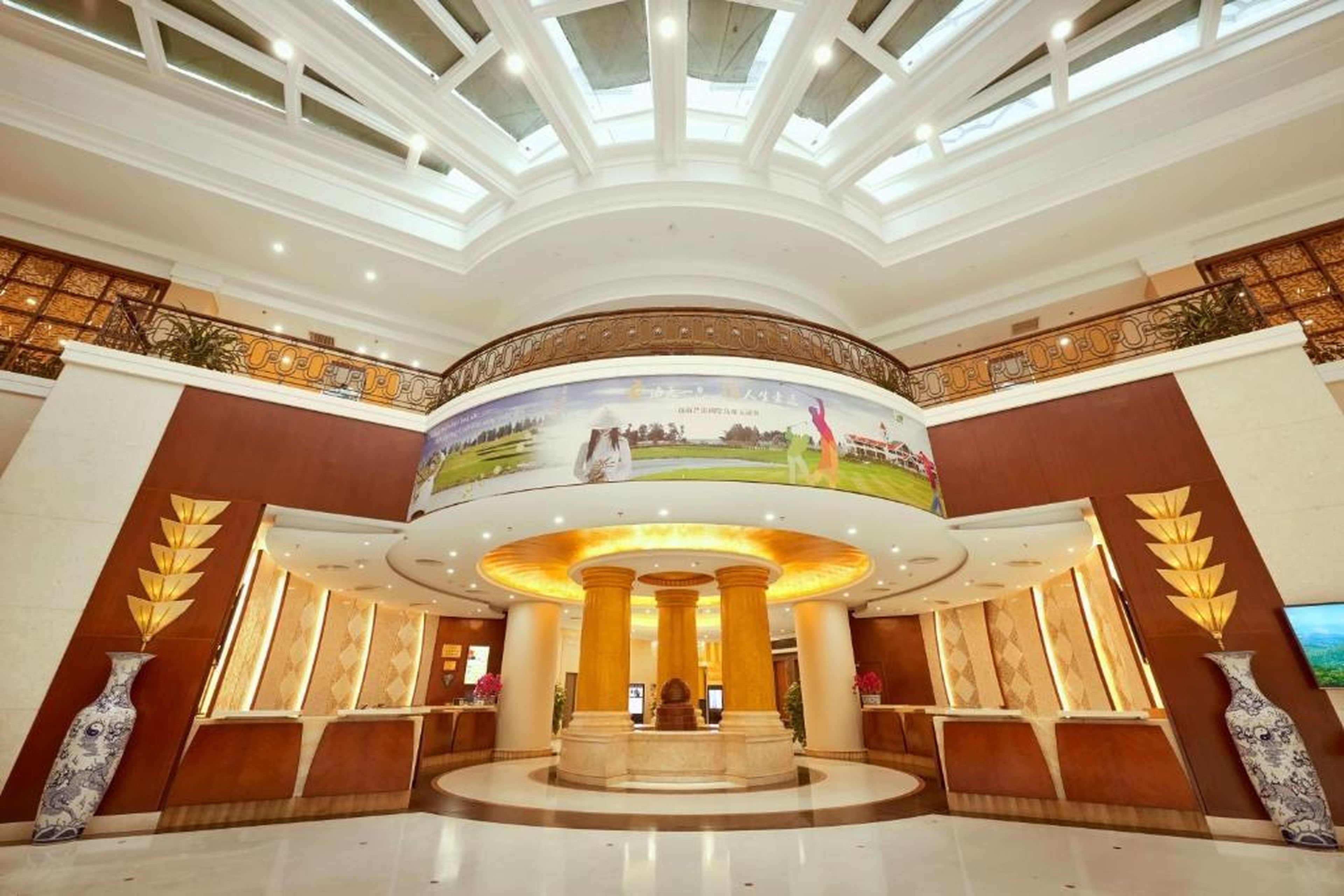 Khách sạn Quốc tế Lợi Lai - Li Lai International Hotel - Hình 25