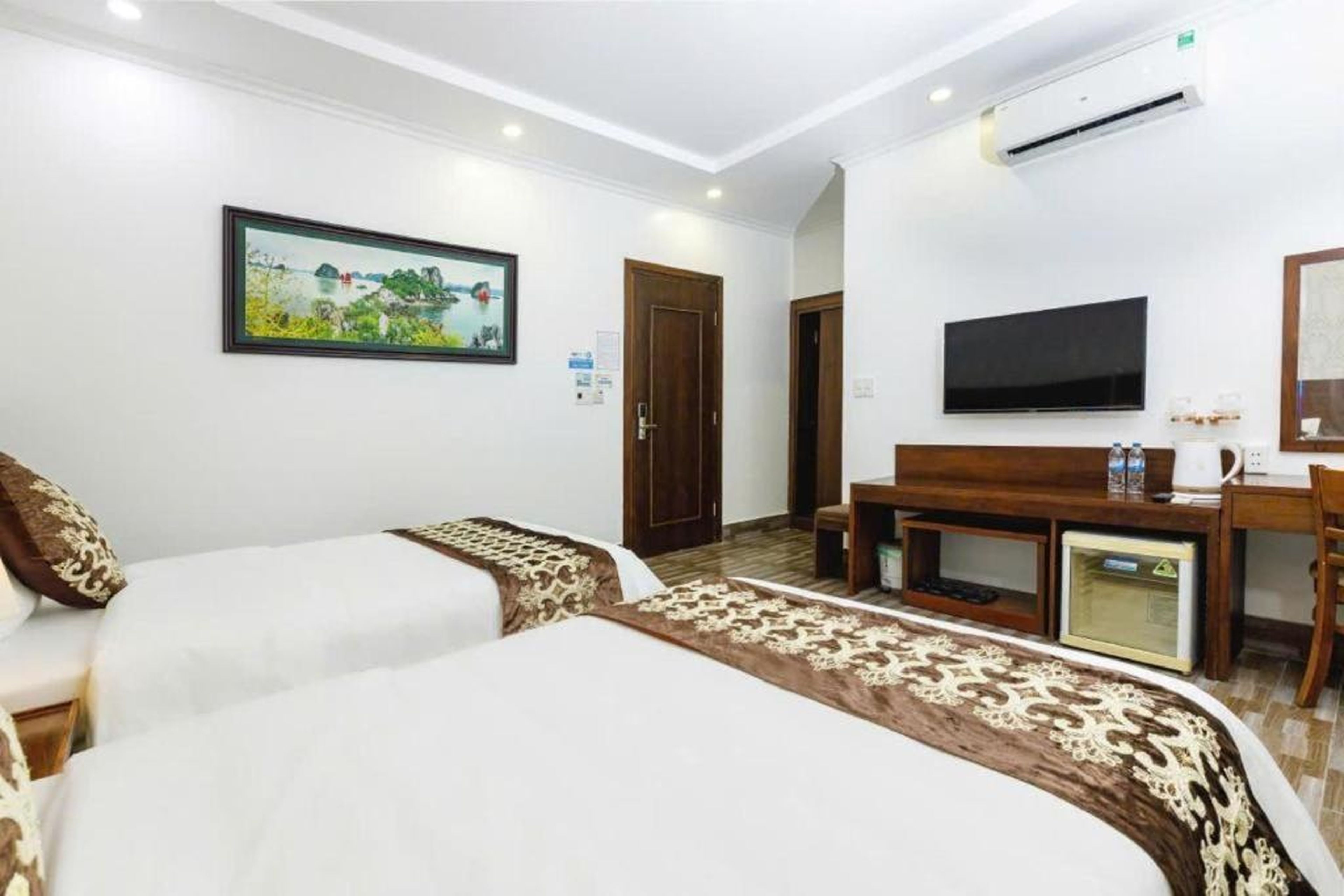 Hưng Anh Hotel - Hình 20