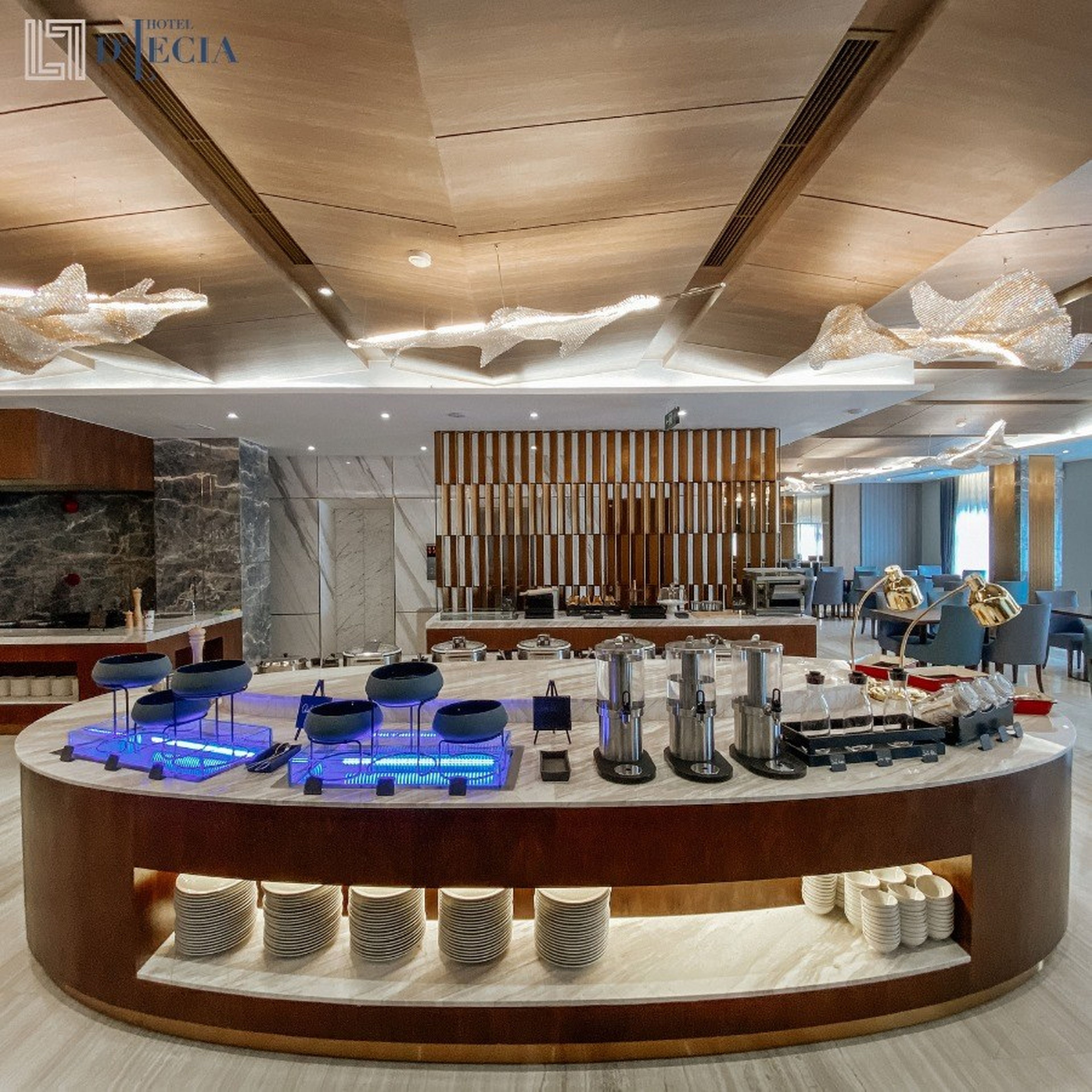 Luxury relaxation at an attractive price at D’Lecia Ha Long Hotel - Hình 5