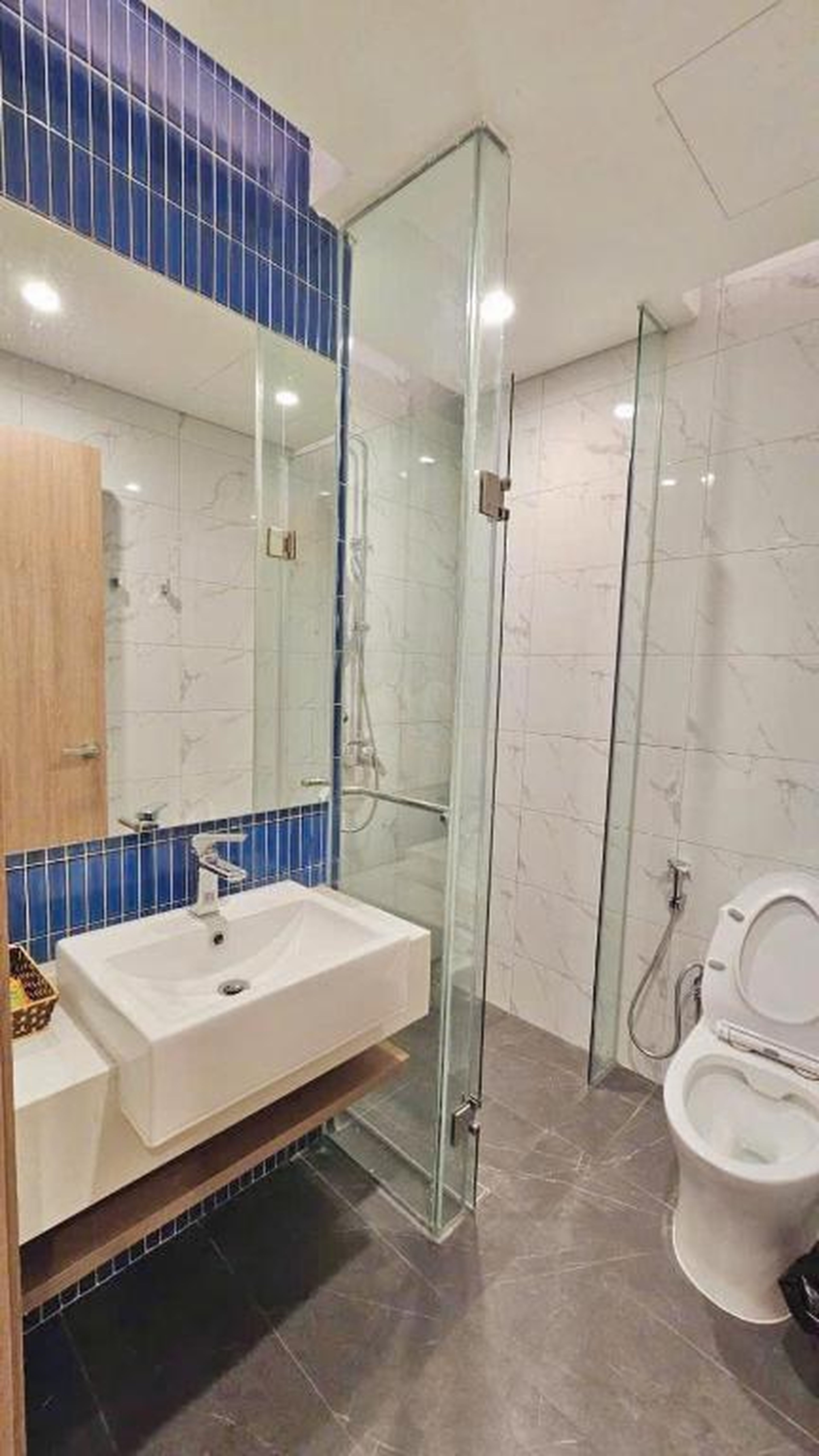 Asahi Luxstay - ICON40 Ha Long 2BR Luxury Apartment - Hình 24