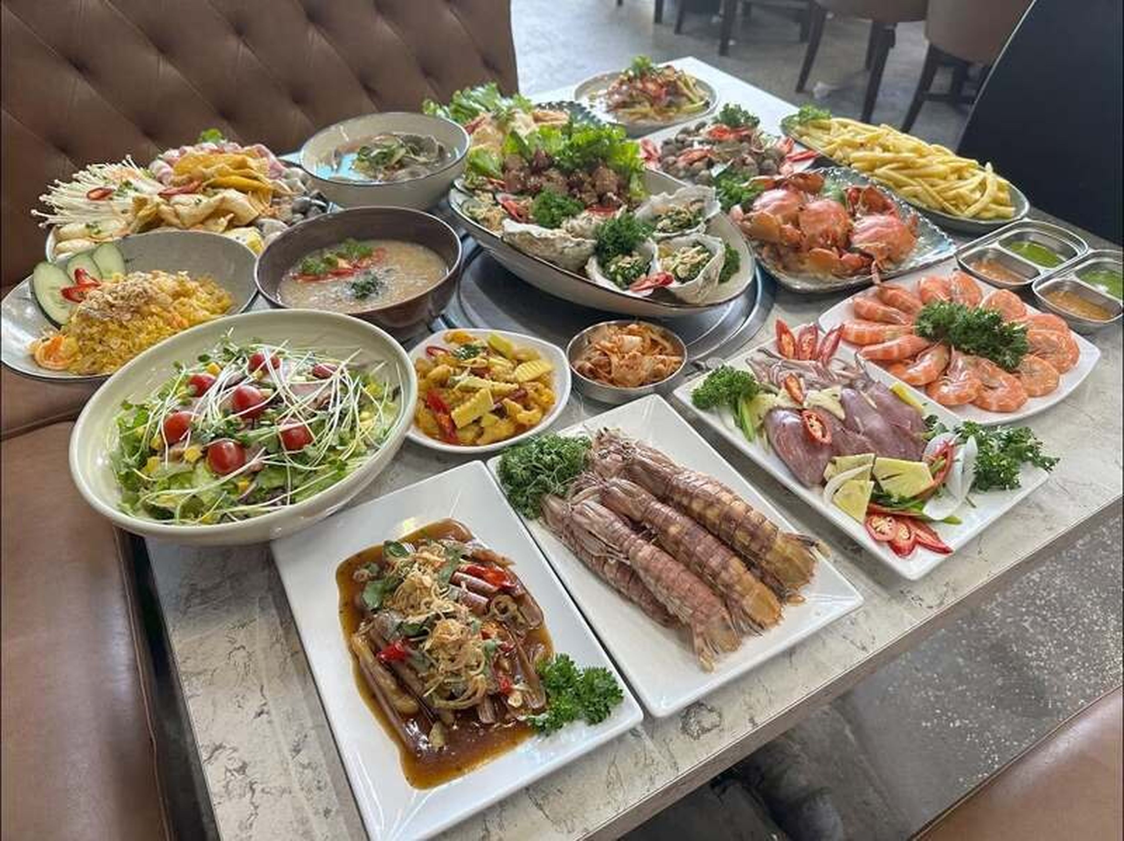 Top 8 buffet hải sản Hạ Long chất lượng cao với hương vị hấp dẫn - Hình 2