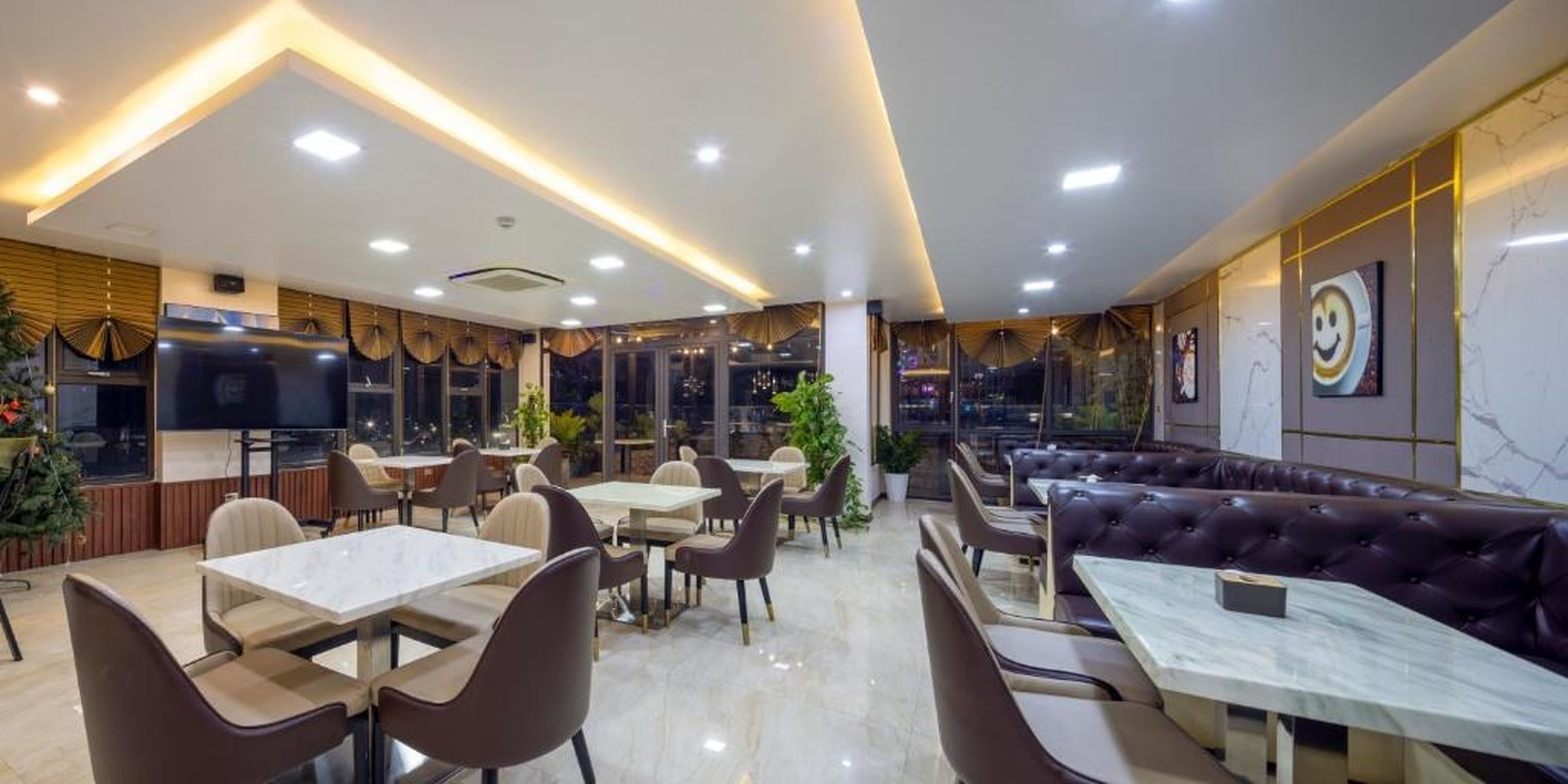 Diamond Luxury Hotel - Hình 29
