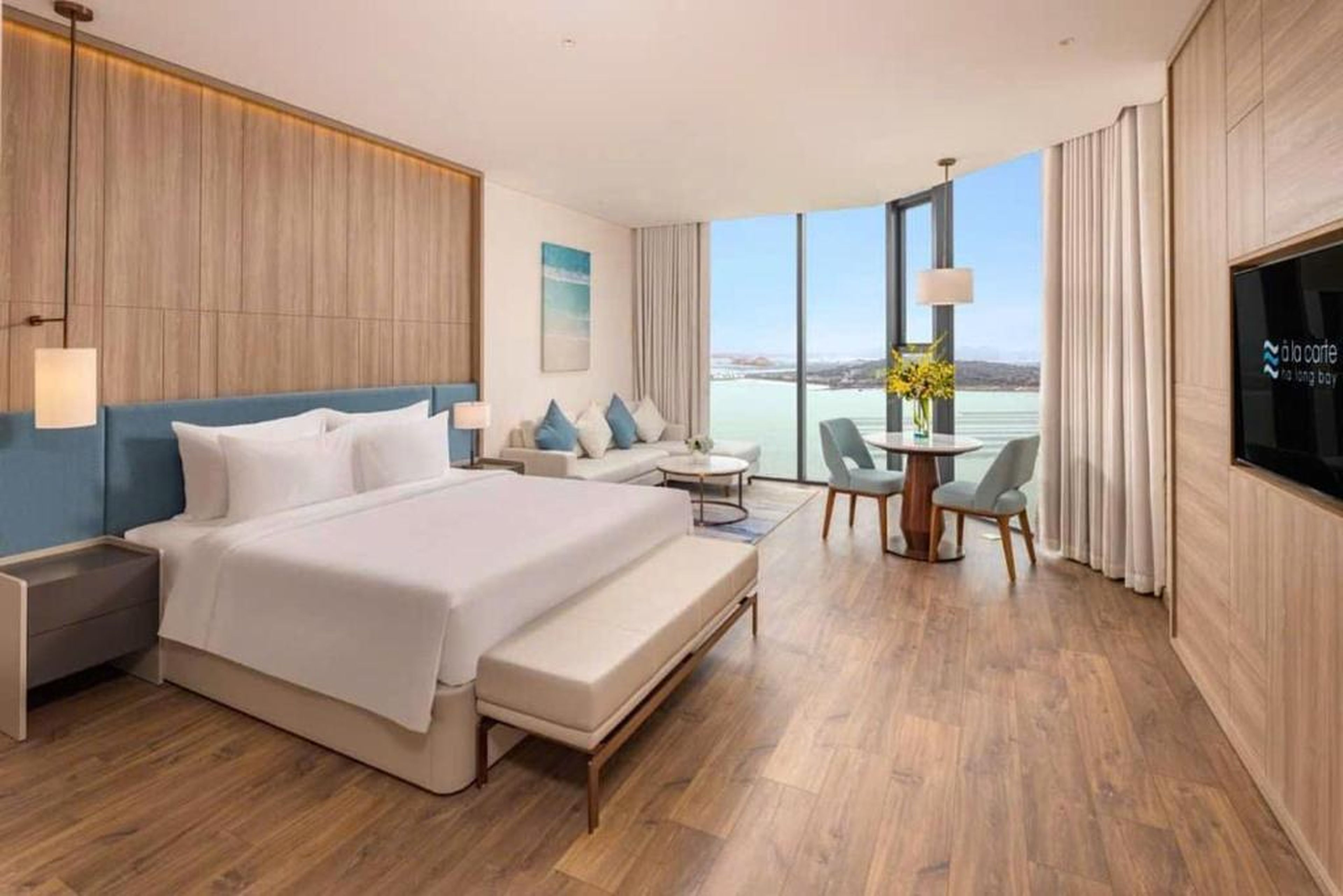 A La Carte Ha Long Bay - Sea View Apartment - Hình 3