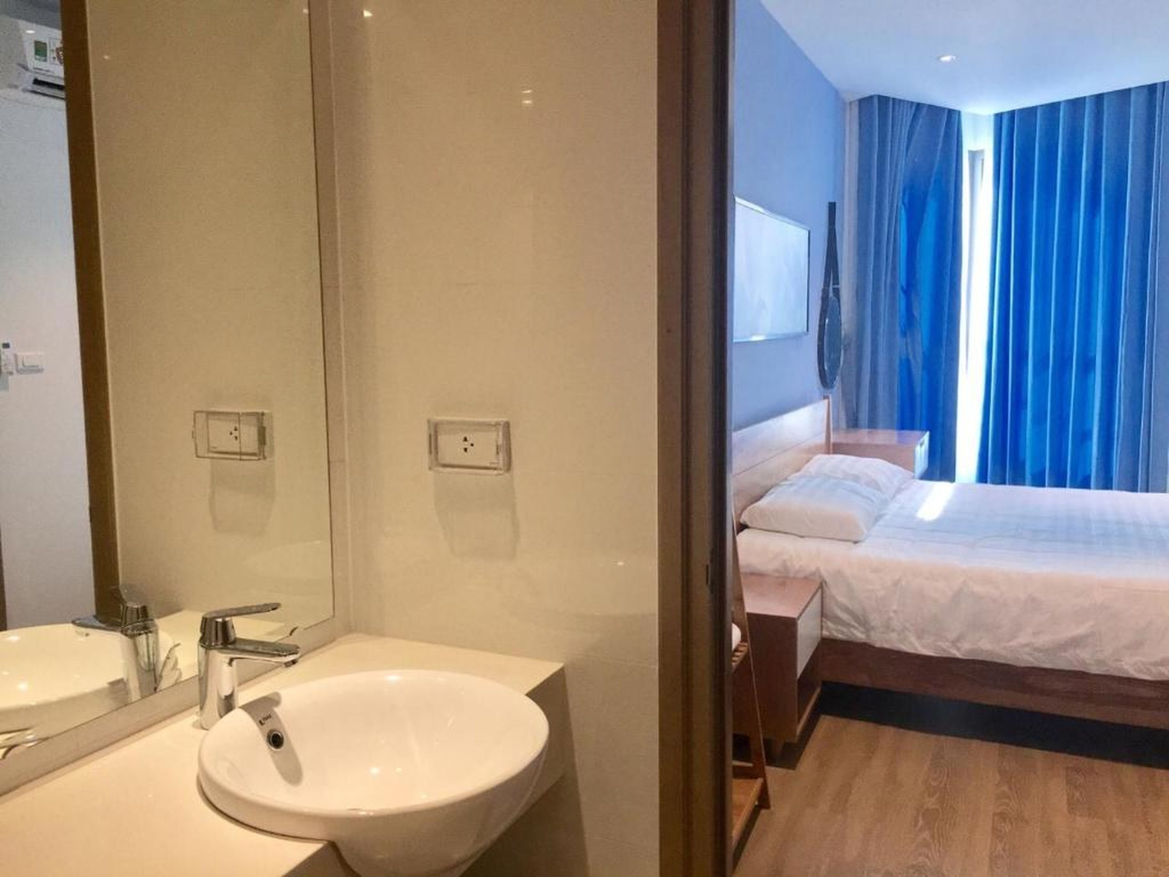 Angela House Halong - Hình 22