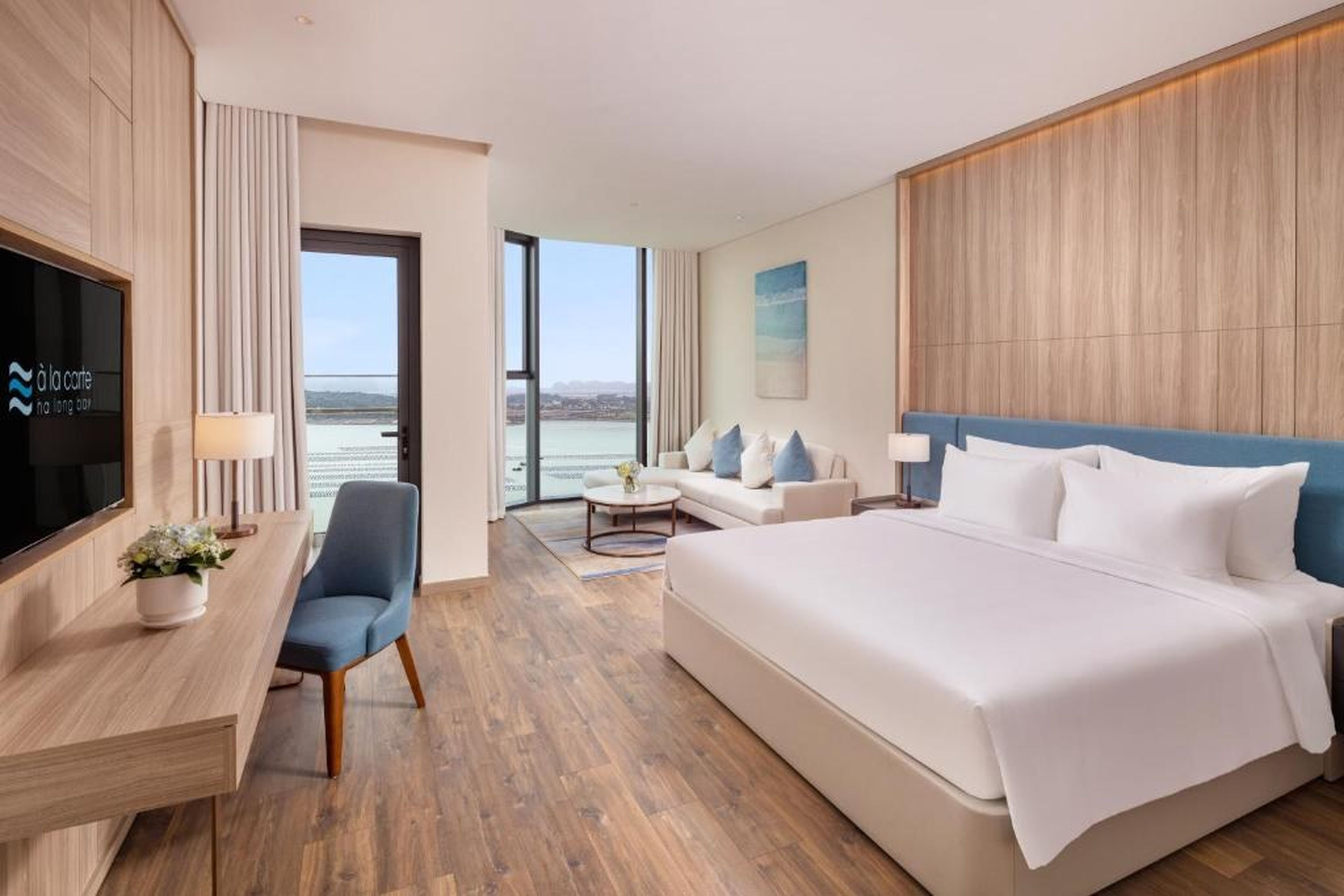 A Premium Experience at À La Carte Hạ Long Bay Hotel - Hình 11