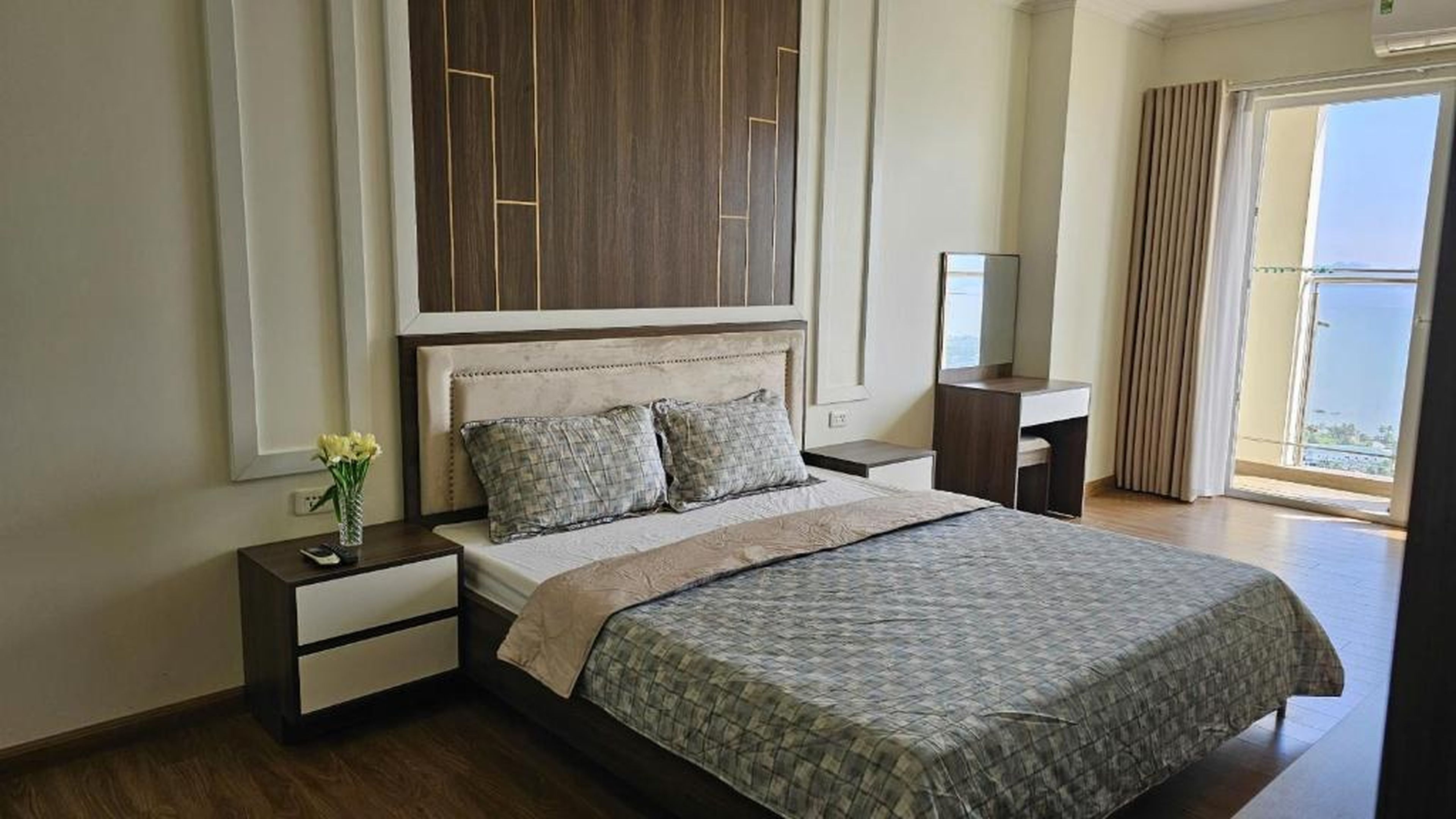 Newlife Tower- by Greenbay Premium homestay Hạ Long Bay - Hình 32