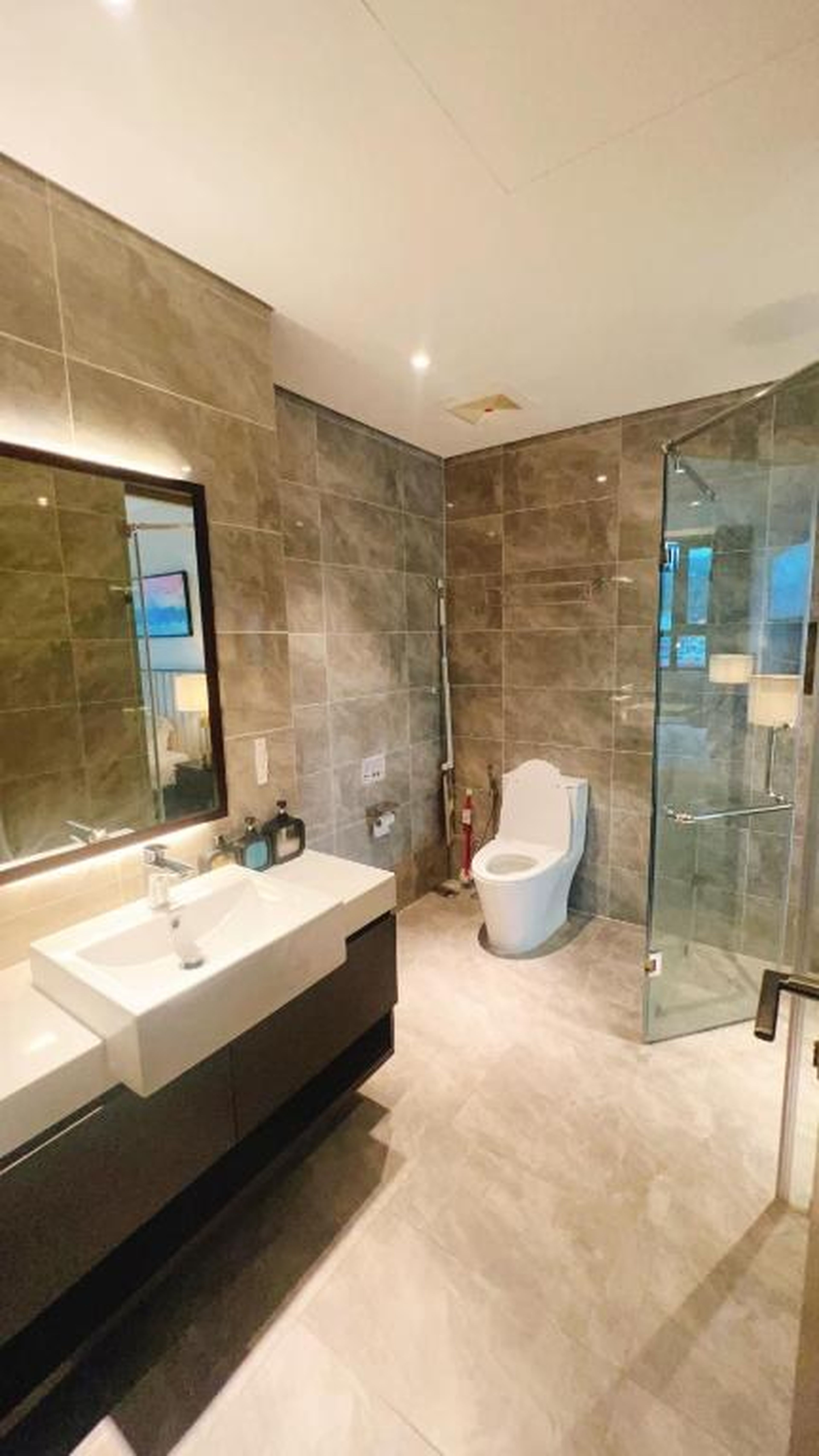 căn hộ Home Stay Sapphire S2 tiêu chuẩn khách sạn view thành phố Hạ Long rất đẹp - Hình 23