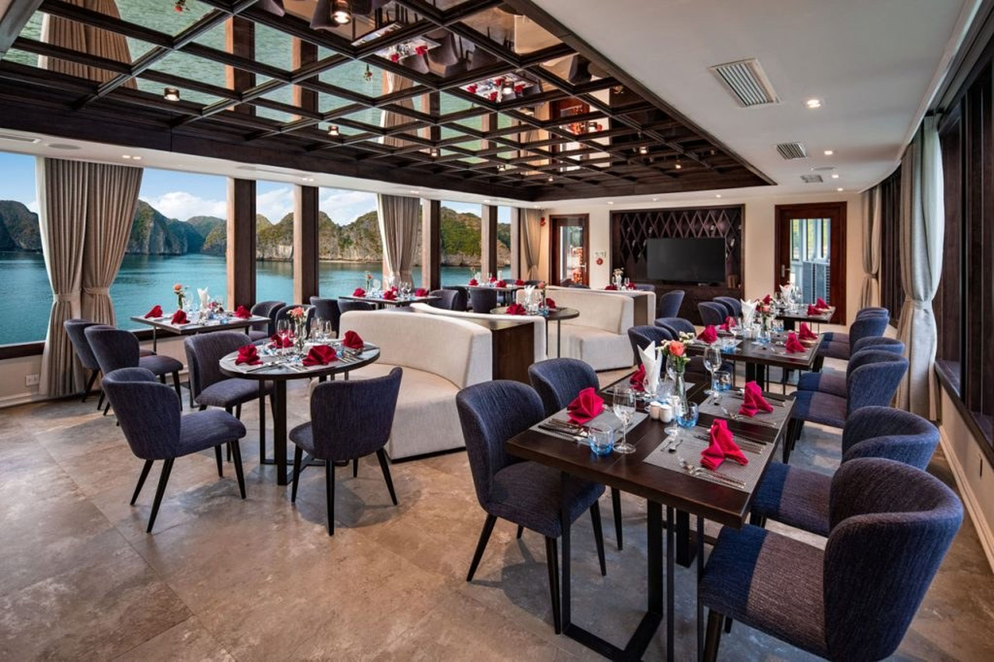 Explore Ha Long Bay – Lan Ha Bay in One Day with Jade Sails Cruise - Hình 5