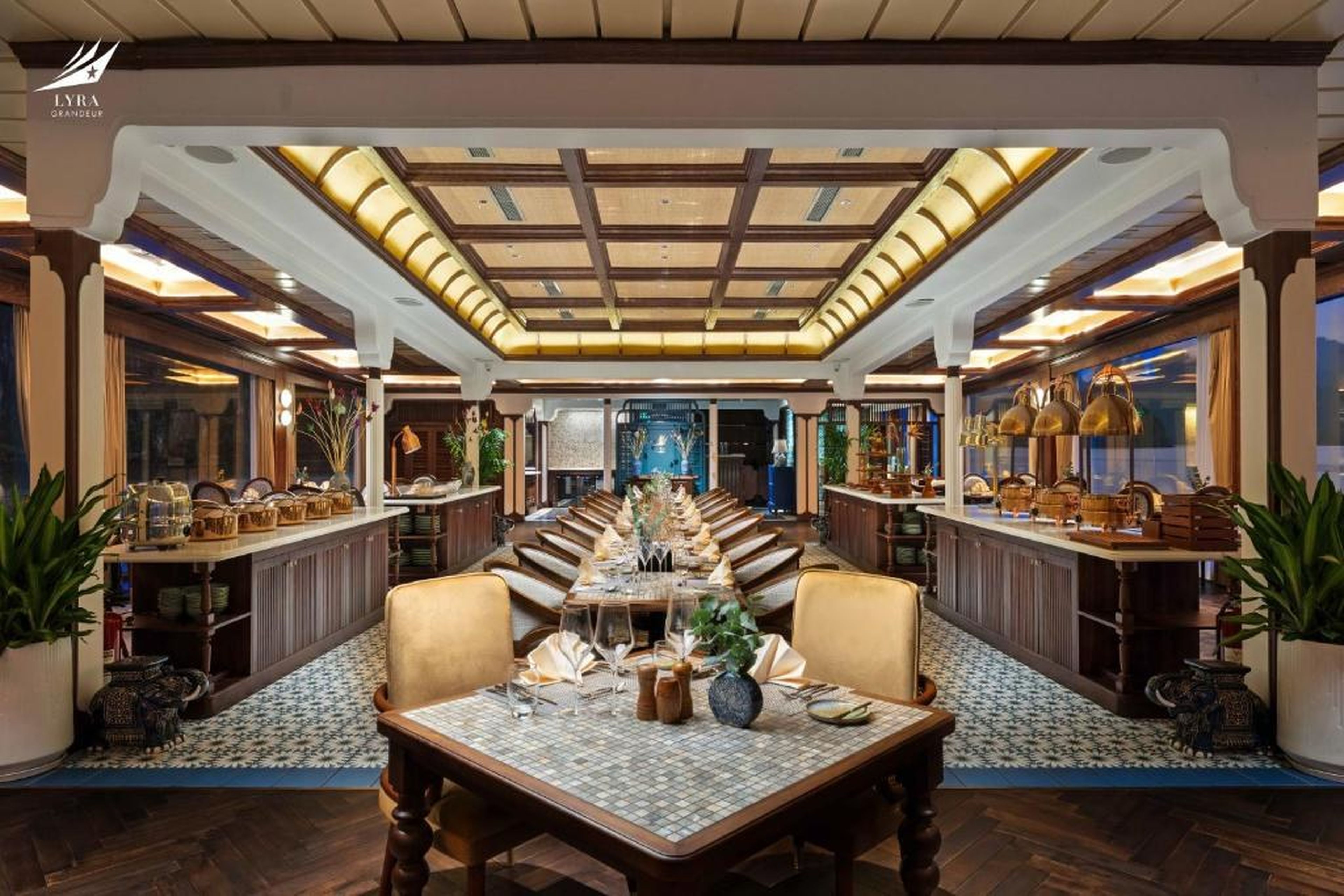 Halong Lyra Grandeur Cruise - Hình 11