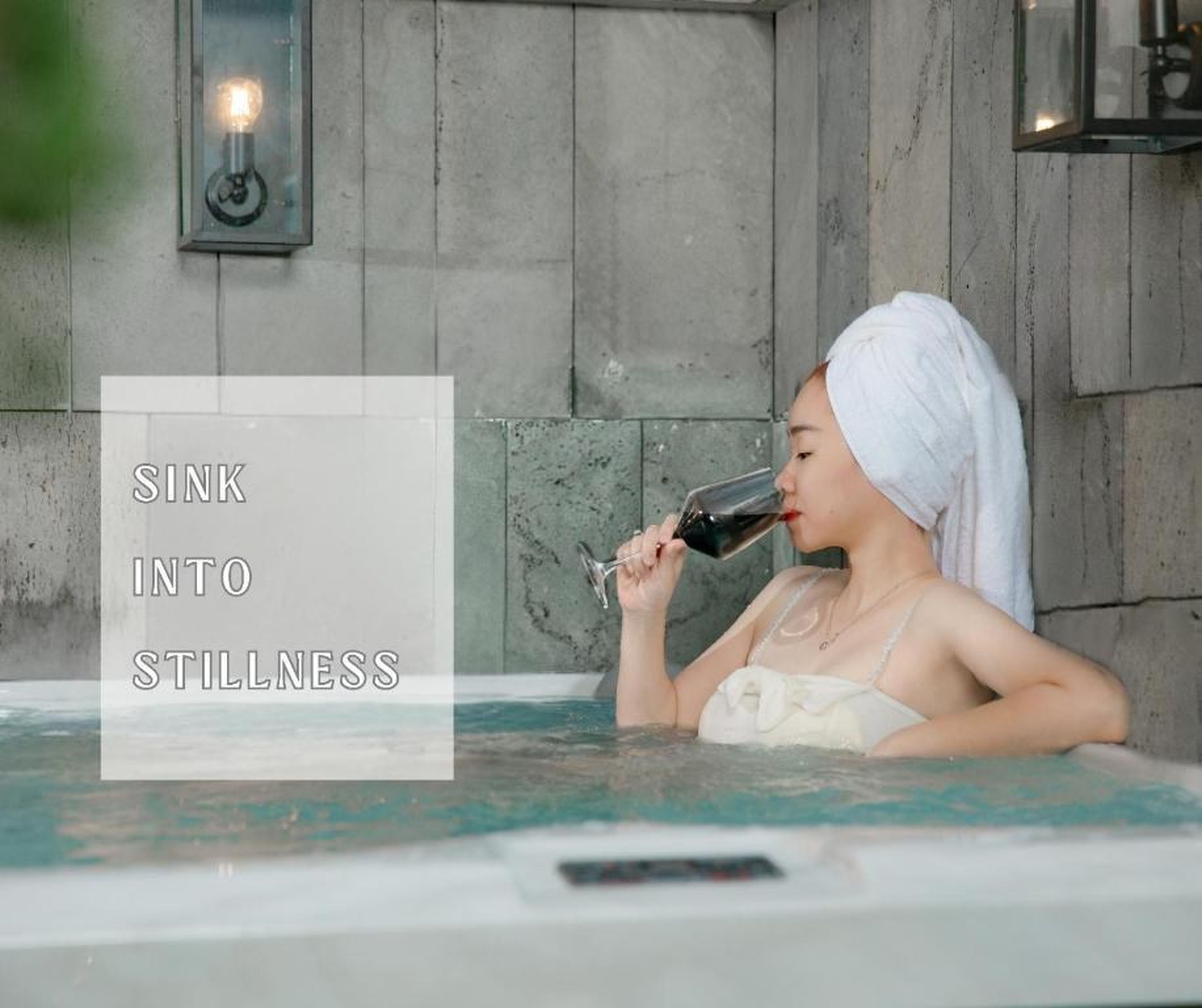 S Villa Ha Long - City Center, Near Beach - 6BR Private Villa with Pool, Jacuzzi, Sauna, Karaoke - Hình 25