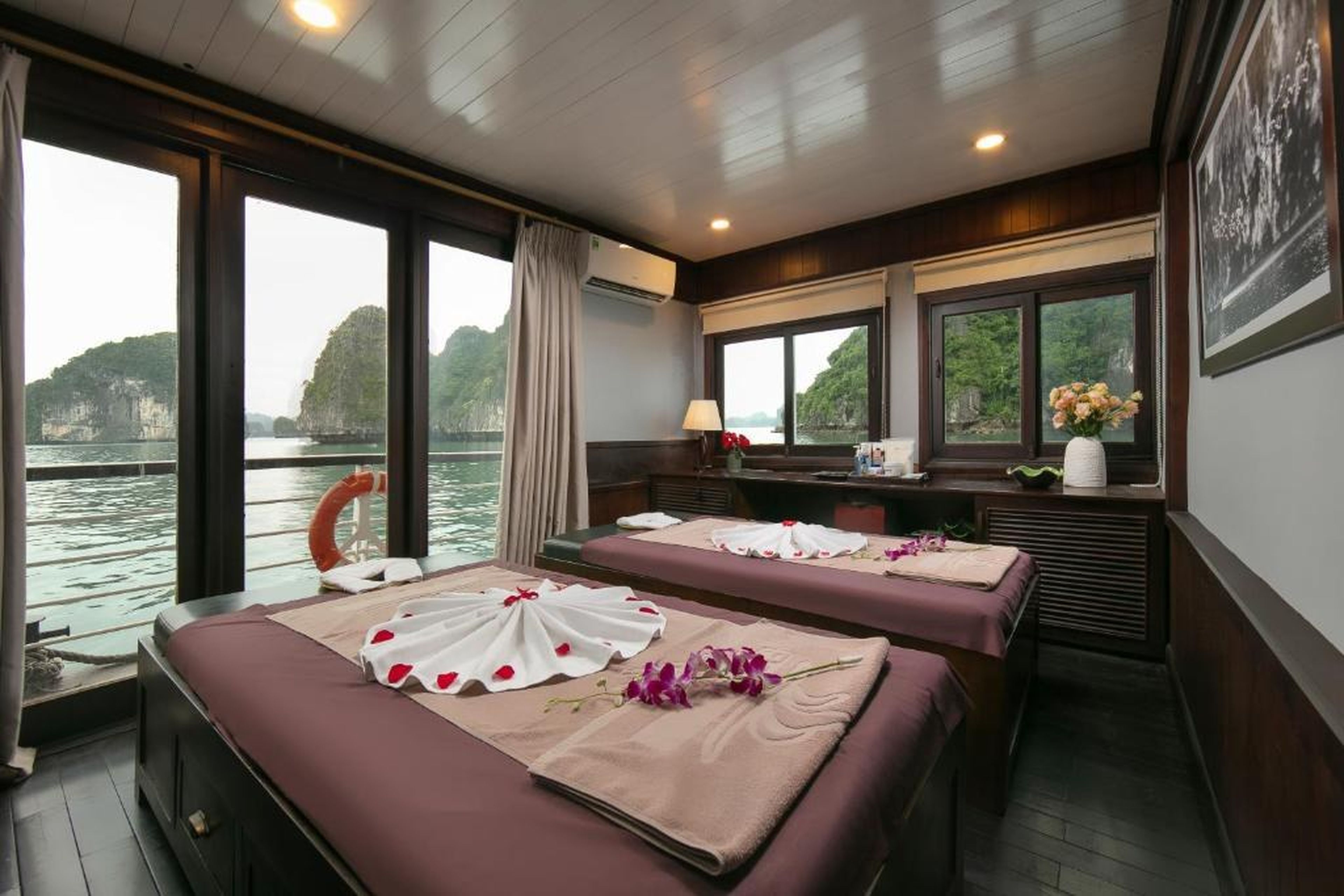 Mila Lux Cruises - Hình 34