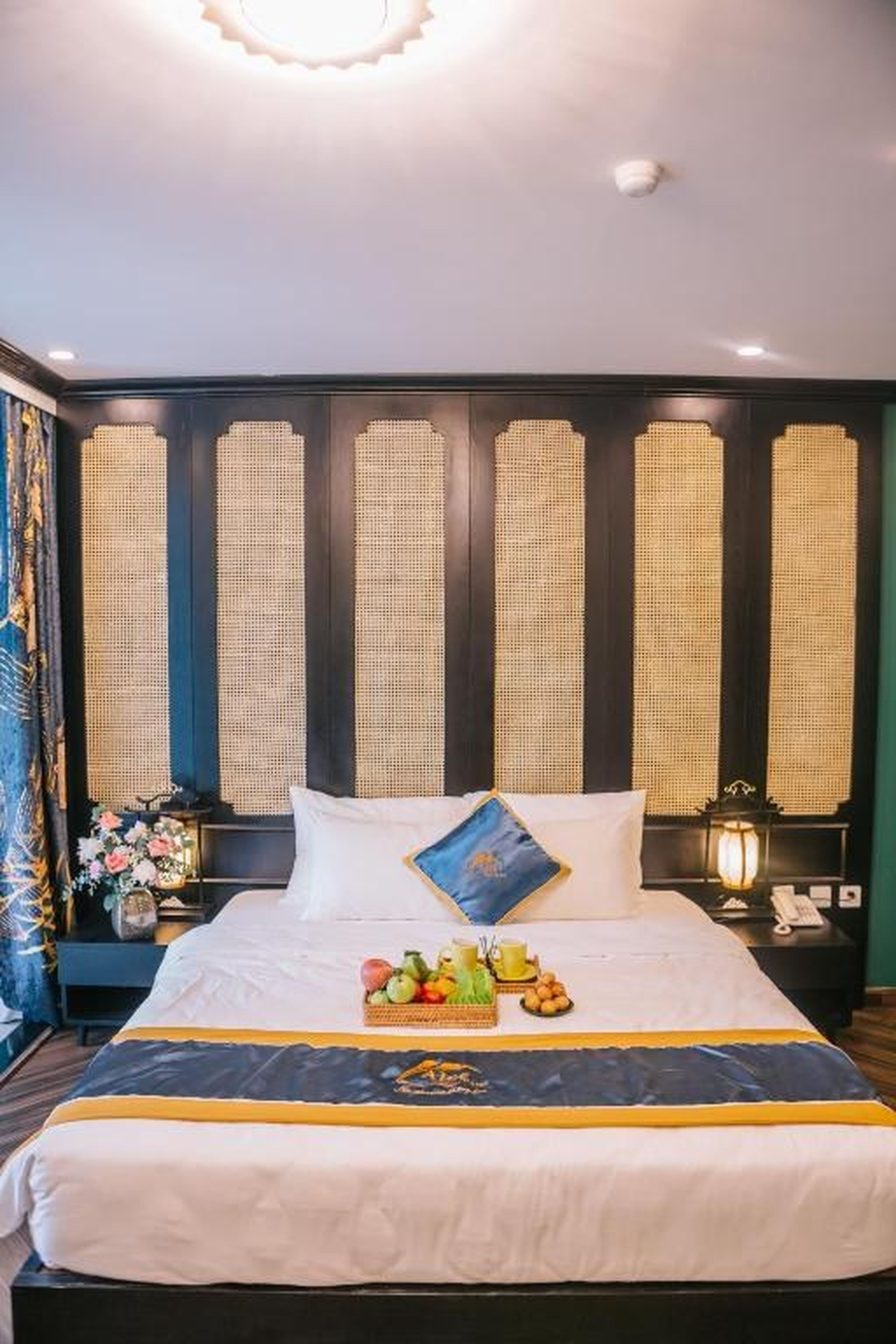 Alee HaLong Hotel - Hình 1