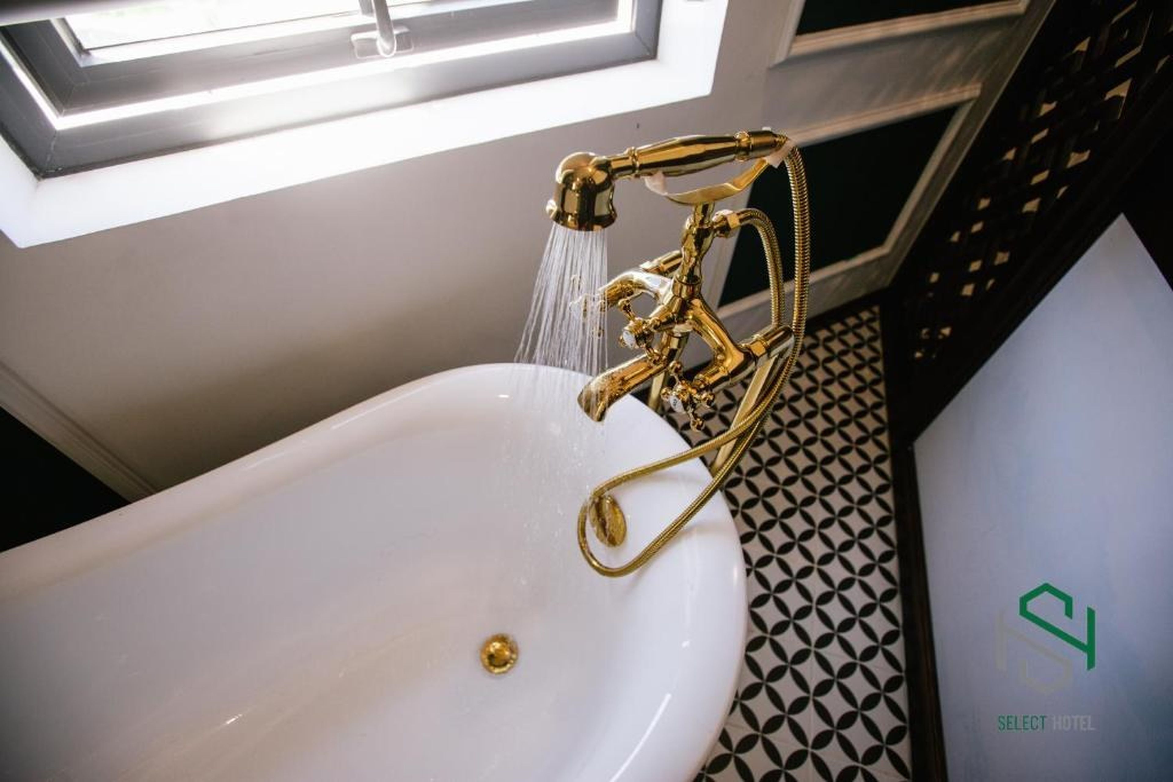 Selecthotel Hạ Long - Hình 43