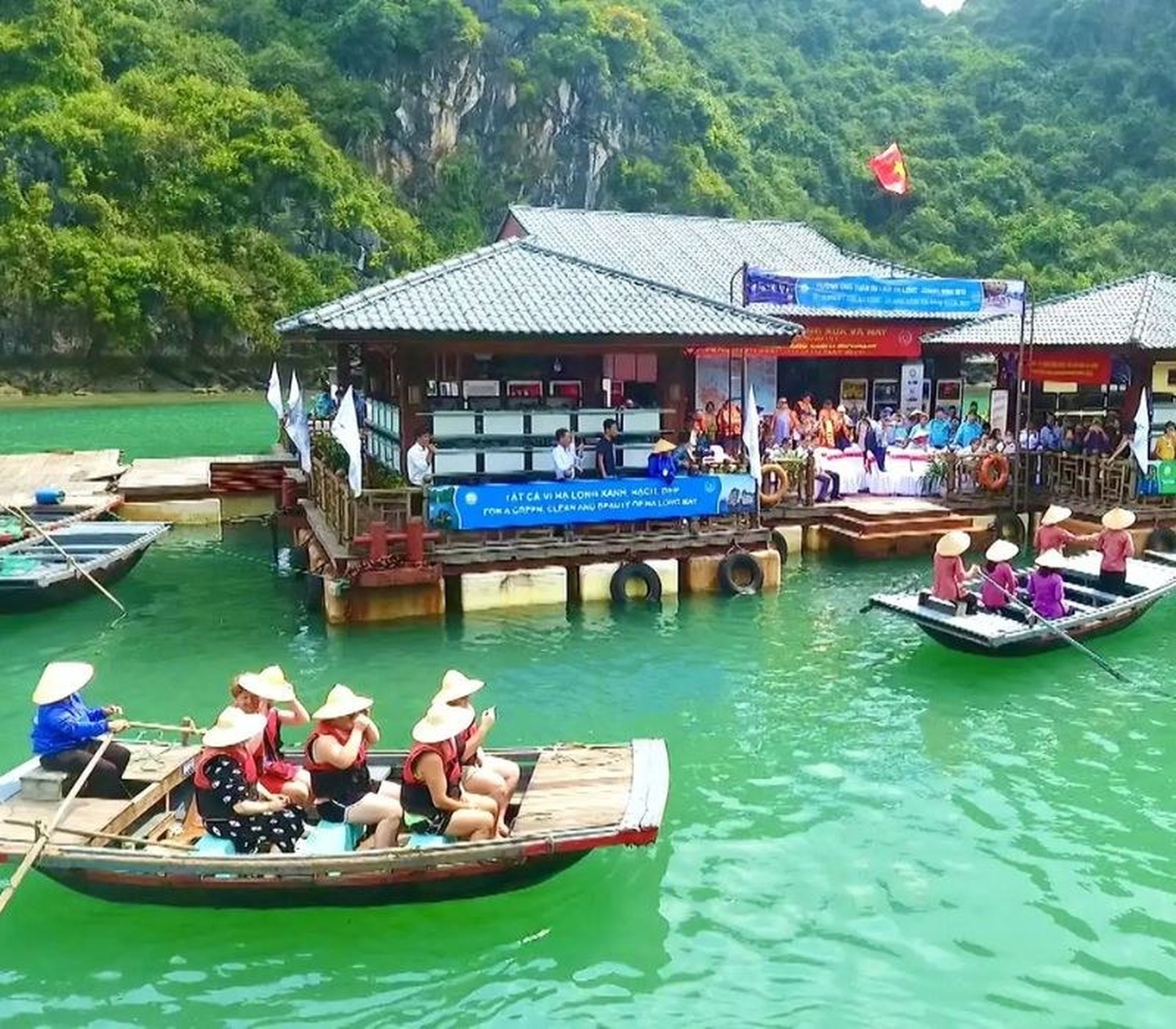 Du lịch Hạ Long tháng 6: Cẩm nang ăn chơi, chi phí và lịch trình từ A-Z - Hình 6