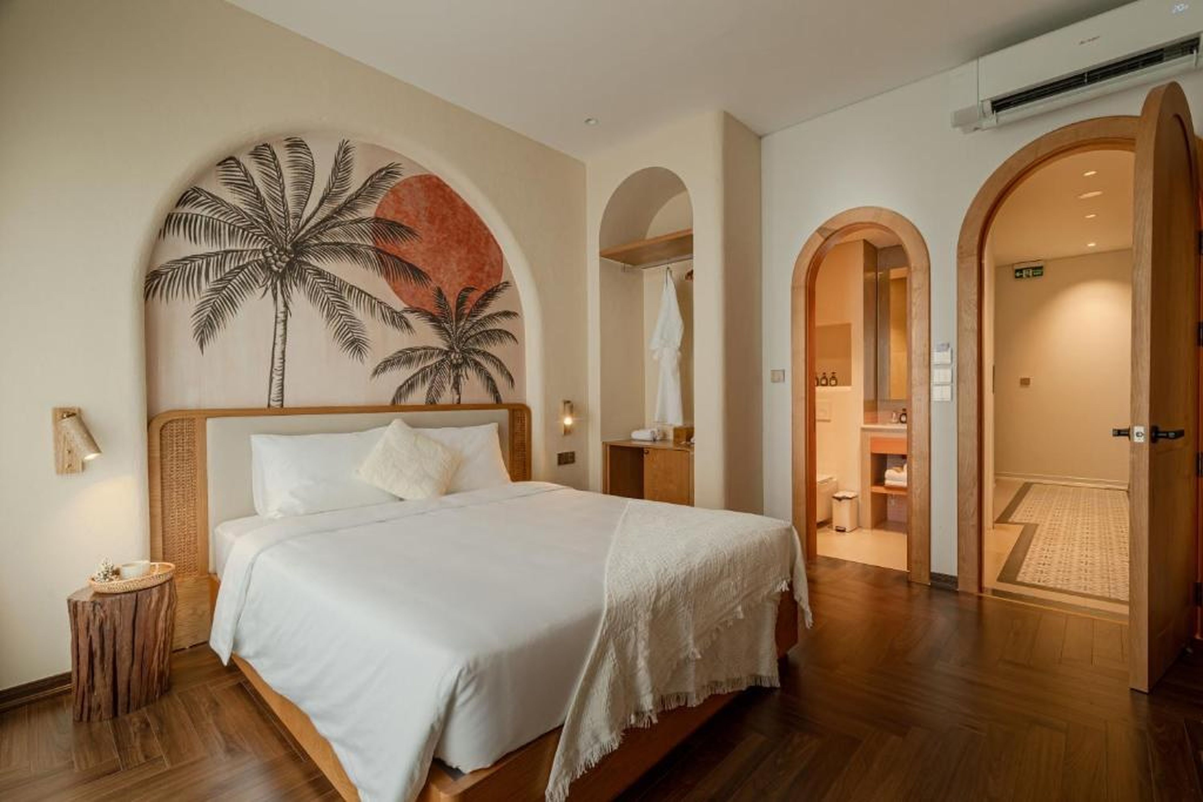 S Villa Ha Long - 5-Bedroom Private Pool Villa Near Beach, Jacuzzi, Sauna & Karaoke - Hình 32