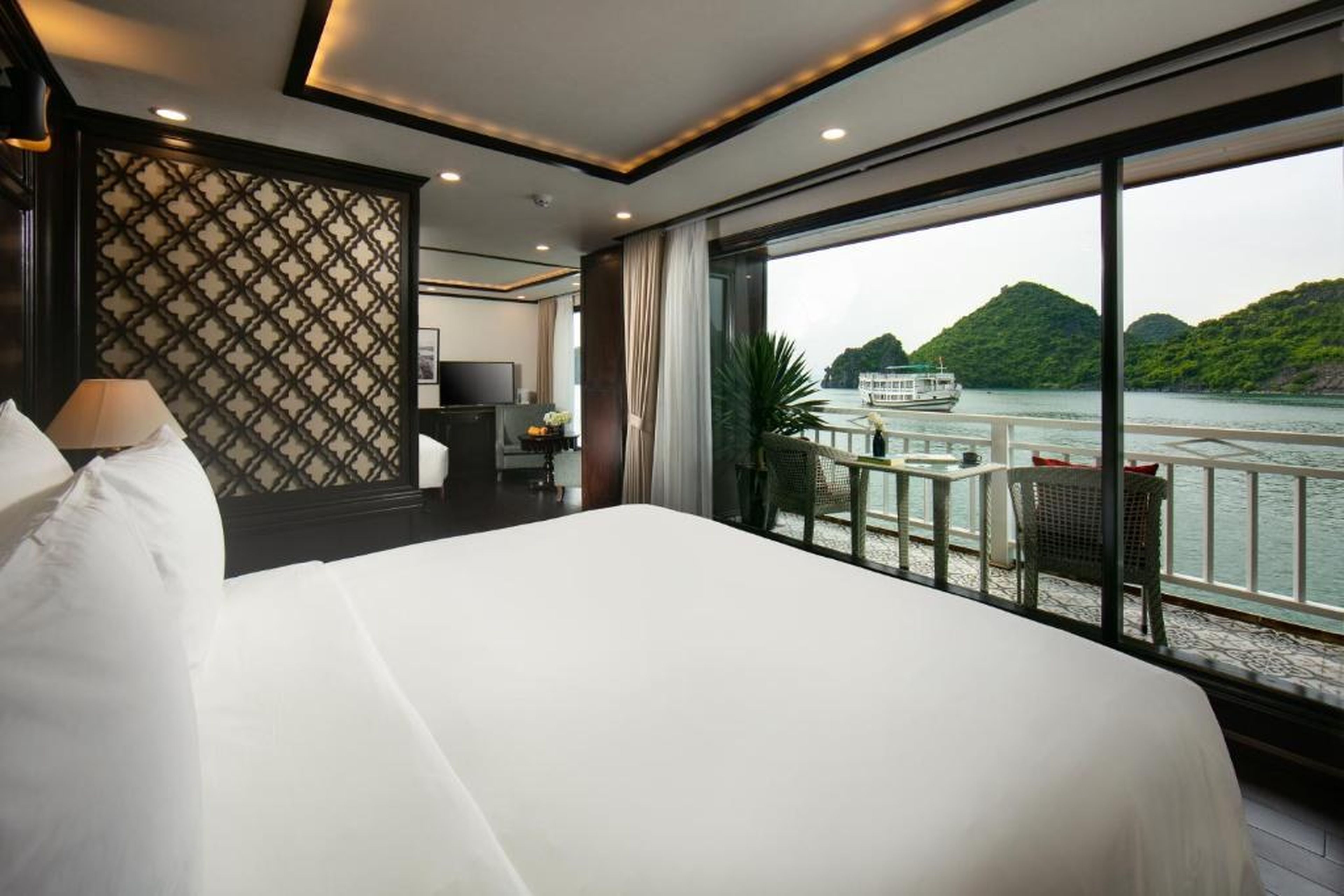 Hermes Cruises - Hình 37