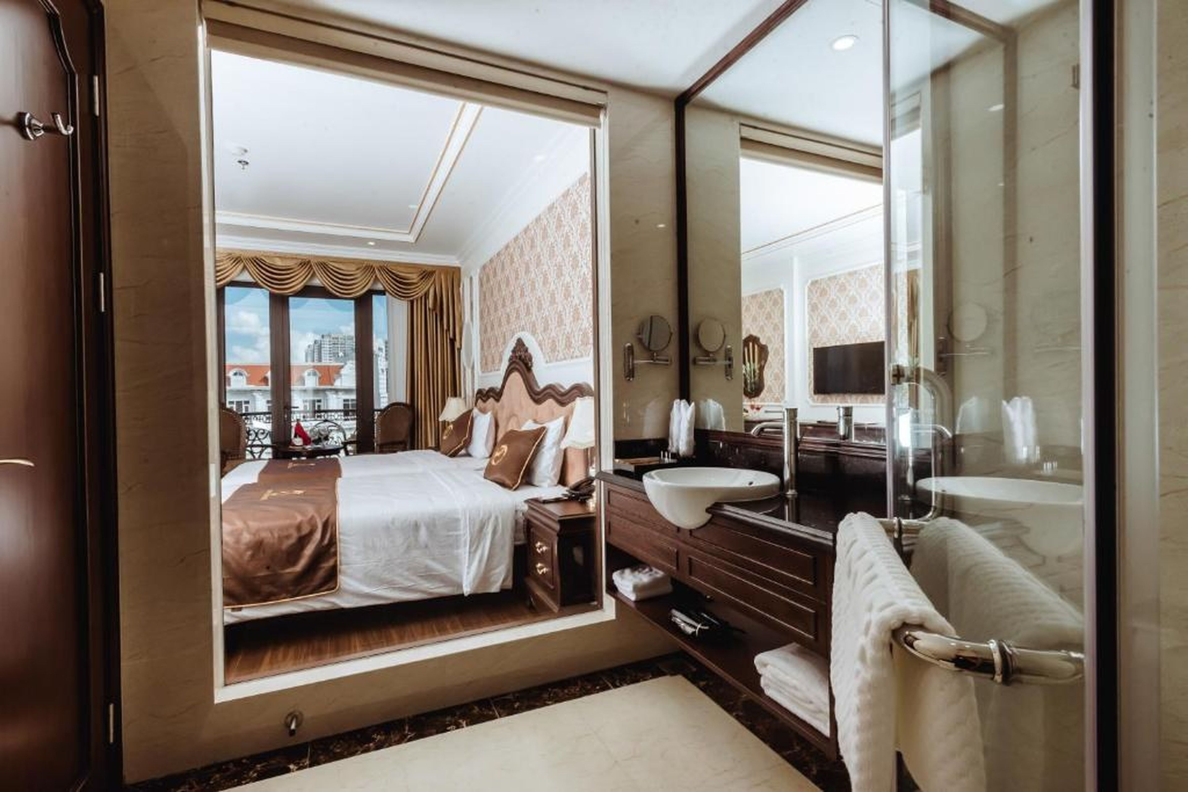 Dragon Legend Hotel - Hình 11