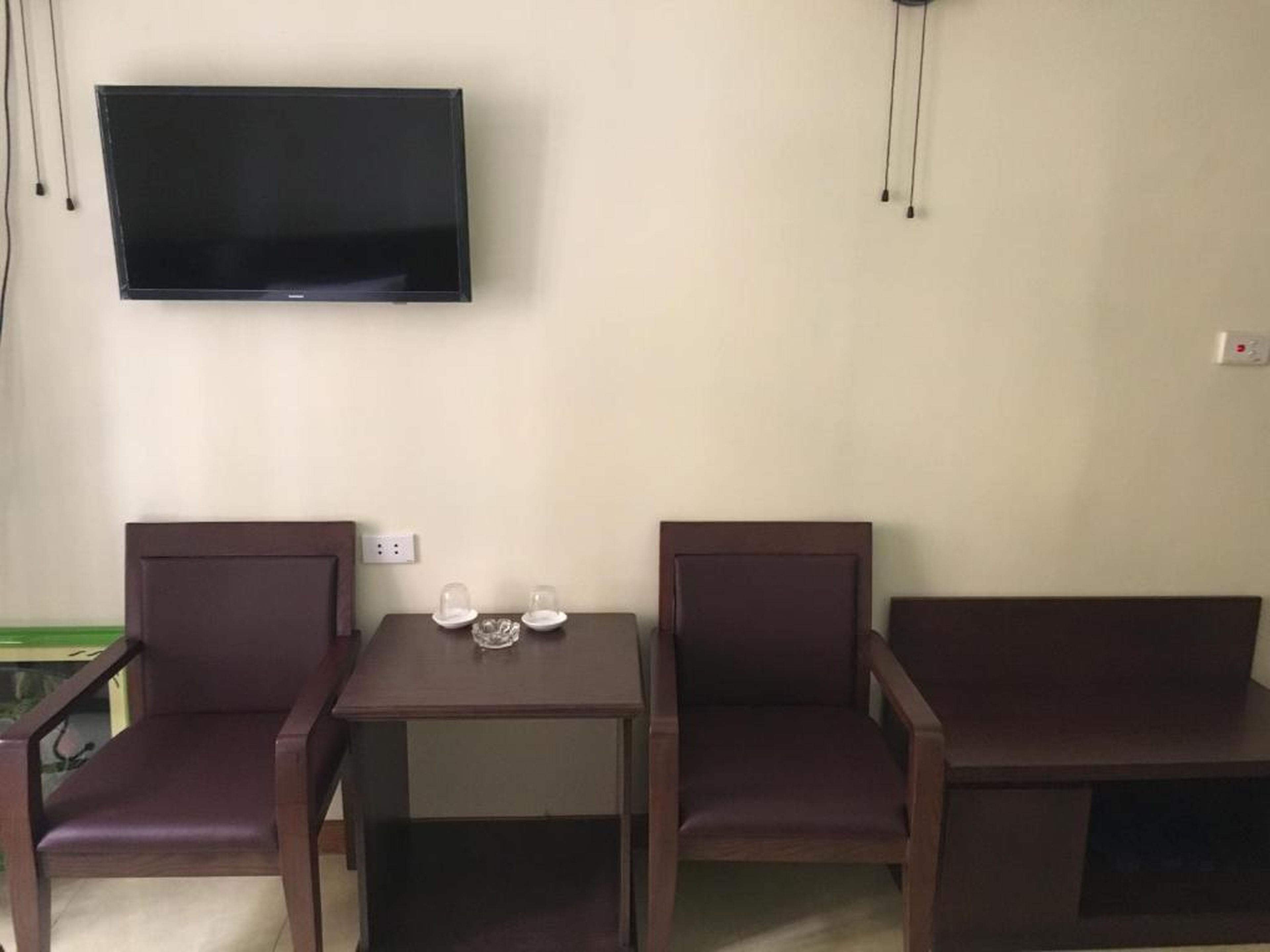 Ho Tay Hotel - Hình 10