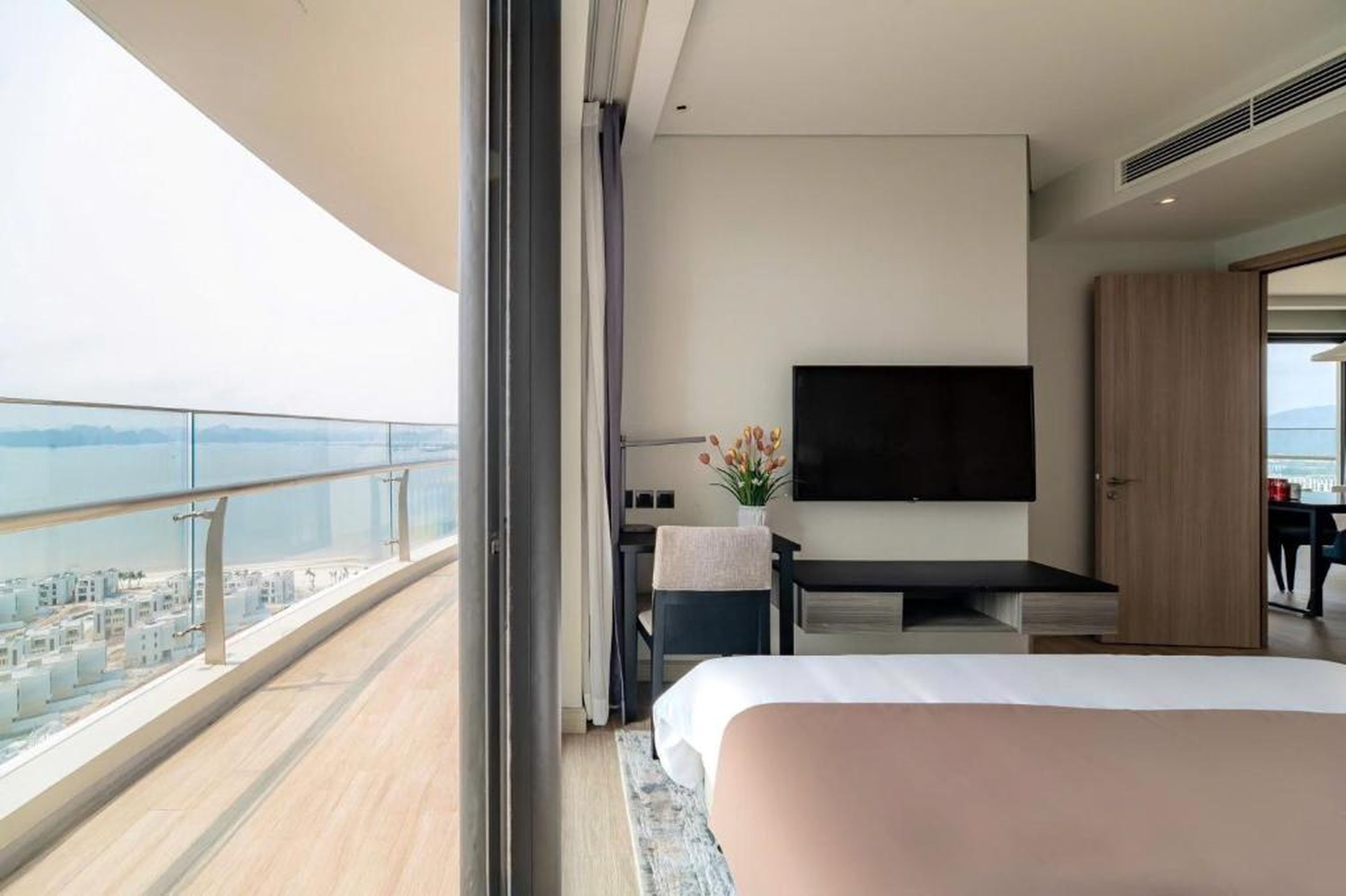 Terra Bay Homestay - Hình 18
