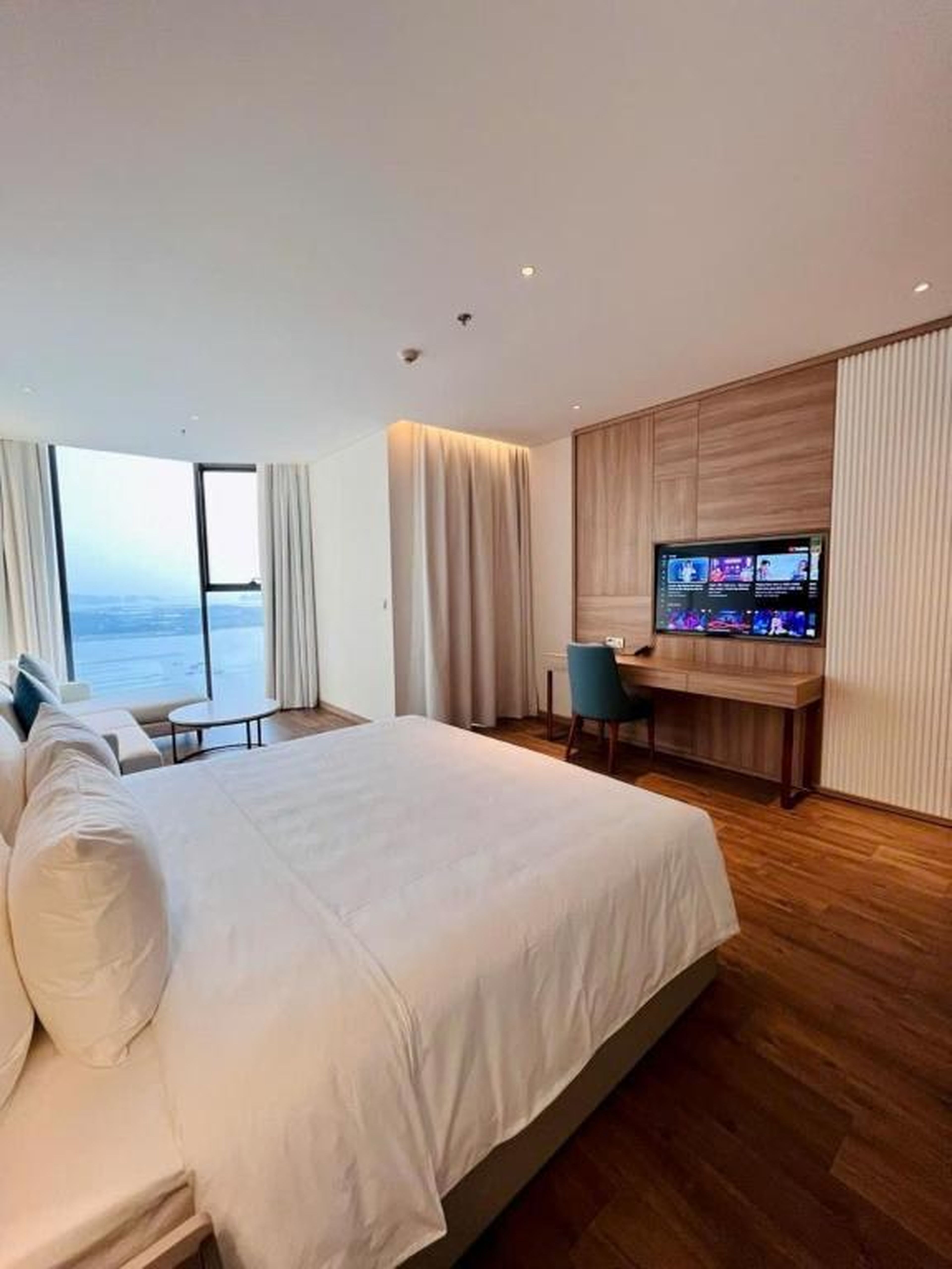 A La Carte Ha Long Paradise Bay - Hình 11