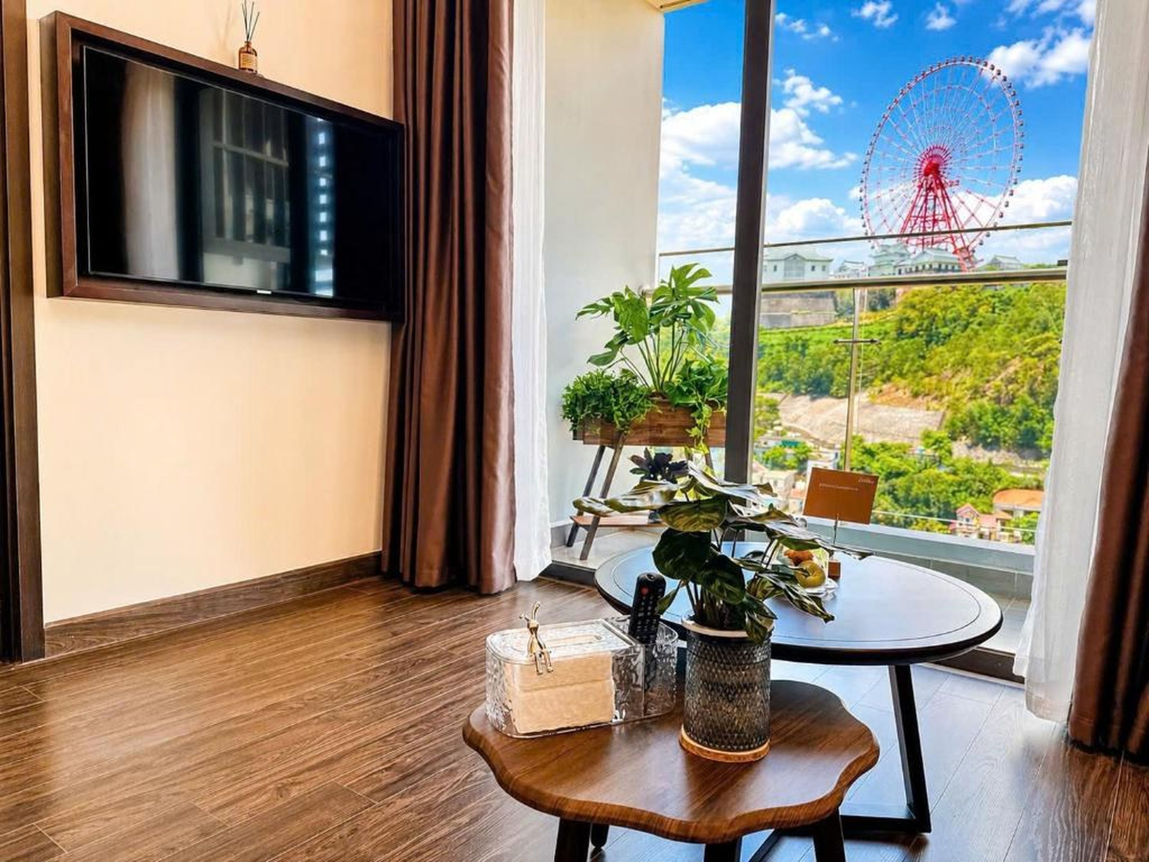OM Sapphire Homestay - Hạ Long - Hình 7