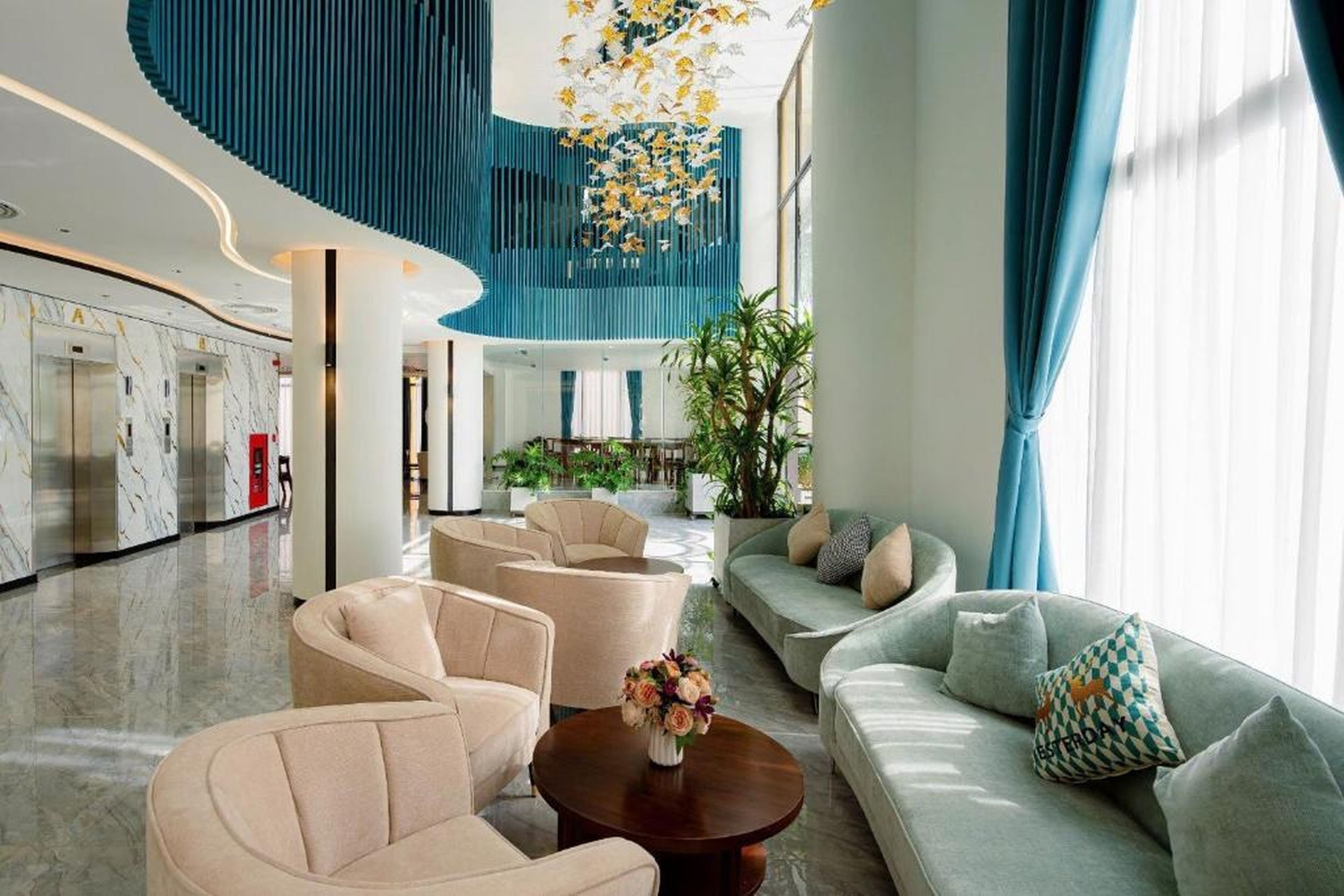 River Way Hotel Ha Long - 500m to Beach - Hình 1