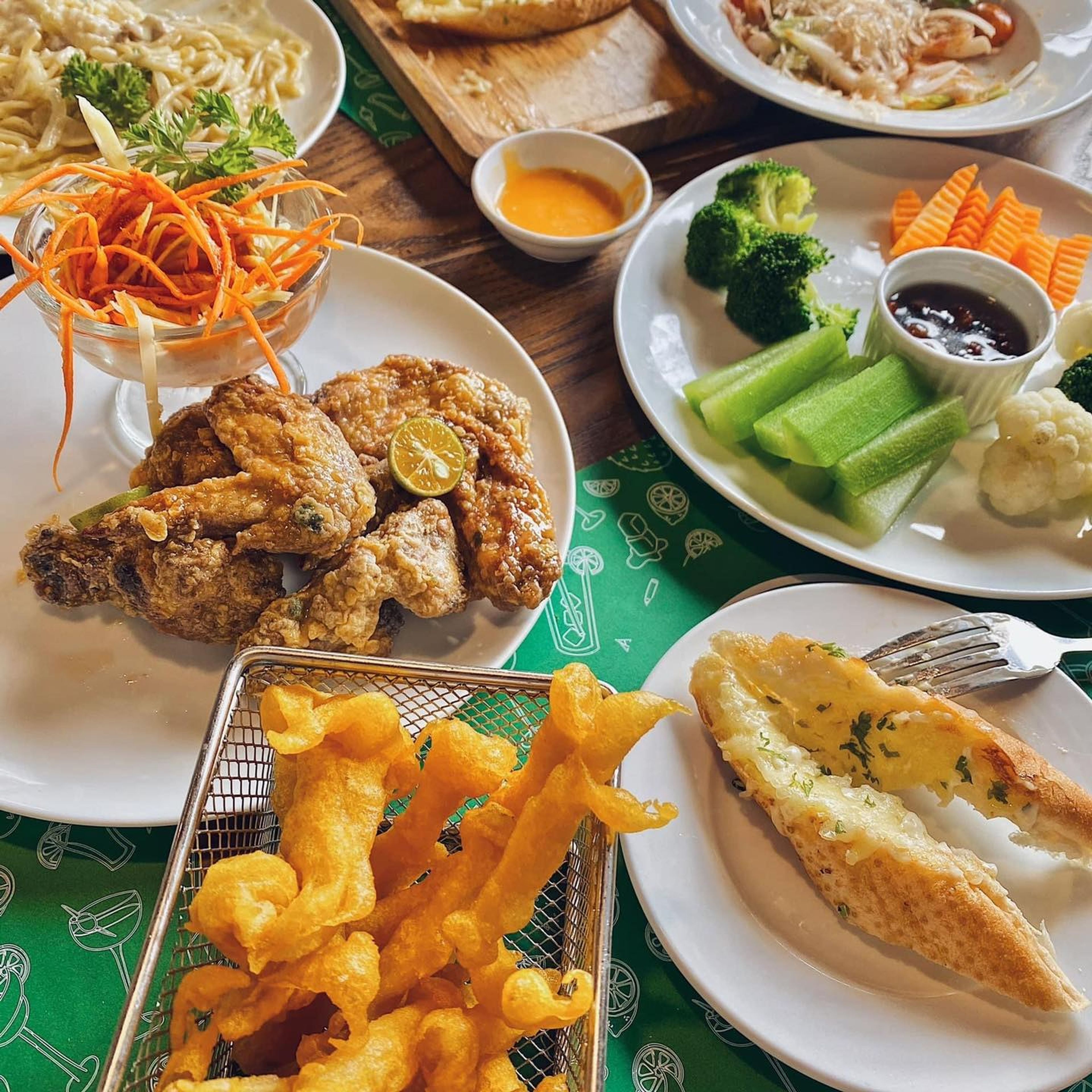 Nhà hàng May Corner Hạ Long - Thiên đường ẩm thực vạn người mê - Hình 21