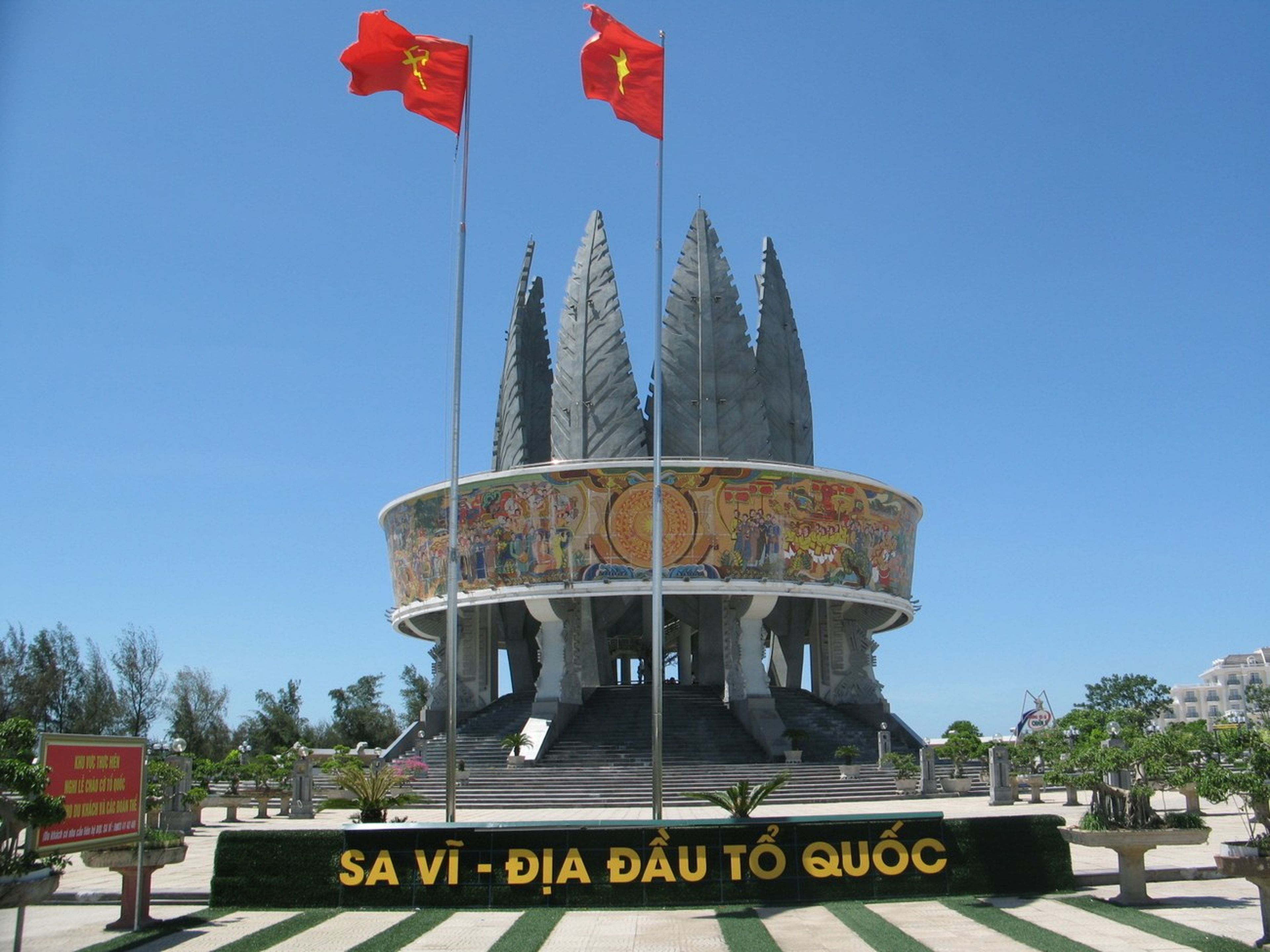 Tips for Independent Travel to Tra Co, Quang Ninh for First-Time Visitors - Hình 5