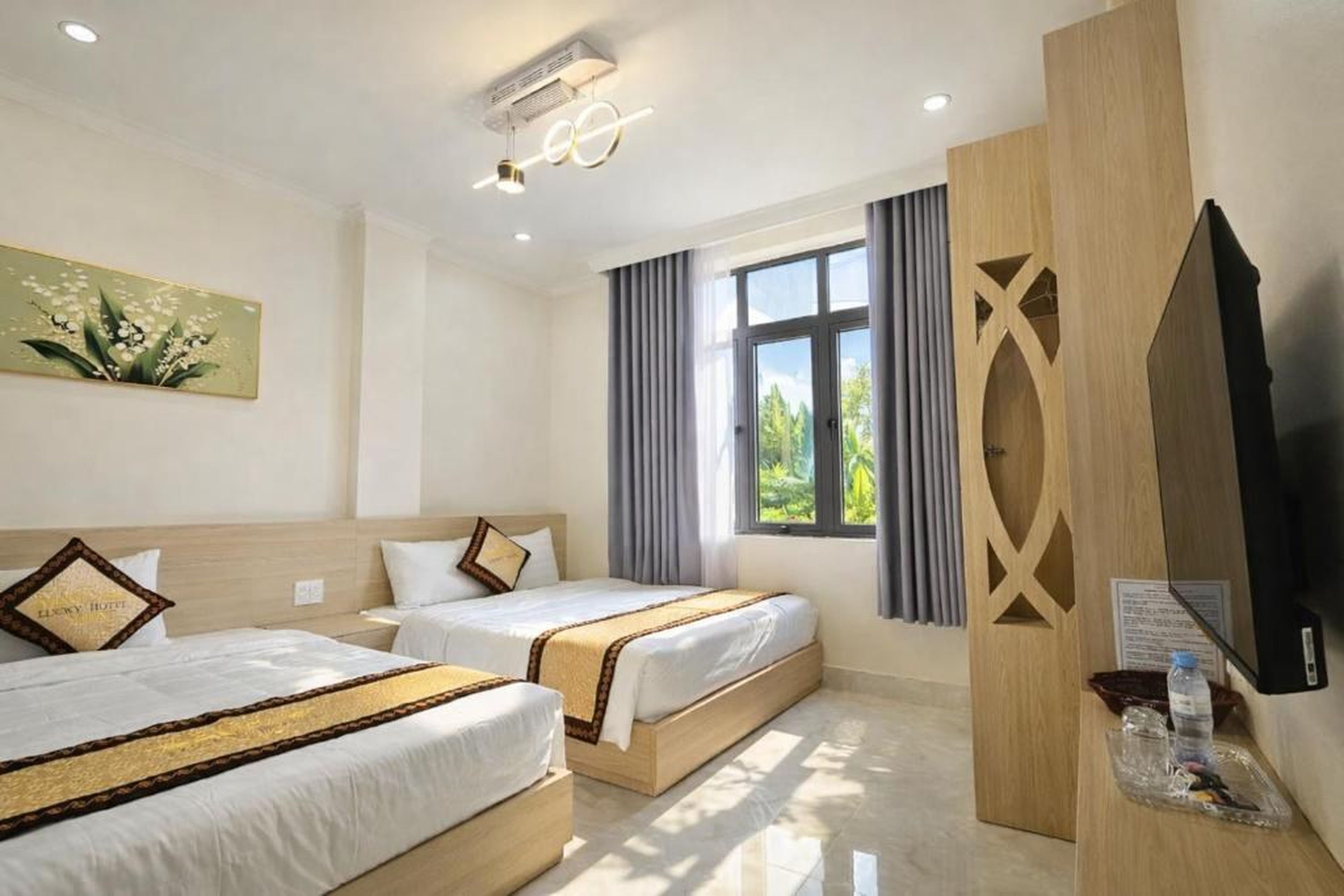Lucky Hotel Uông Bí - Hình 7