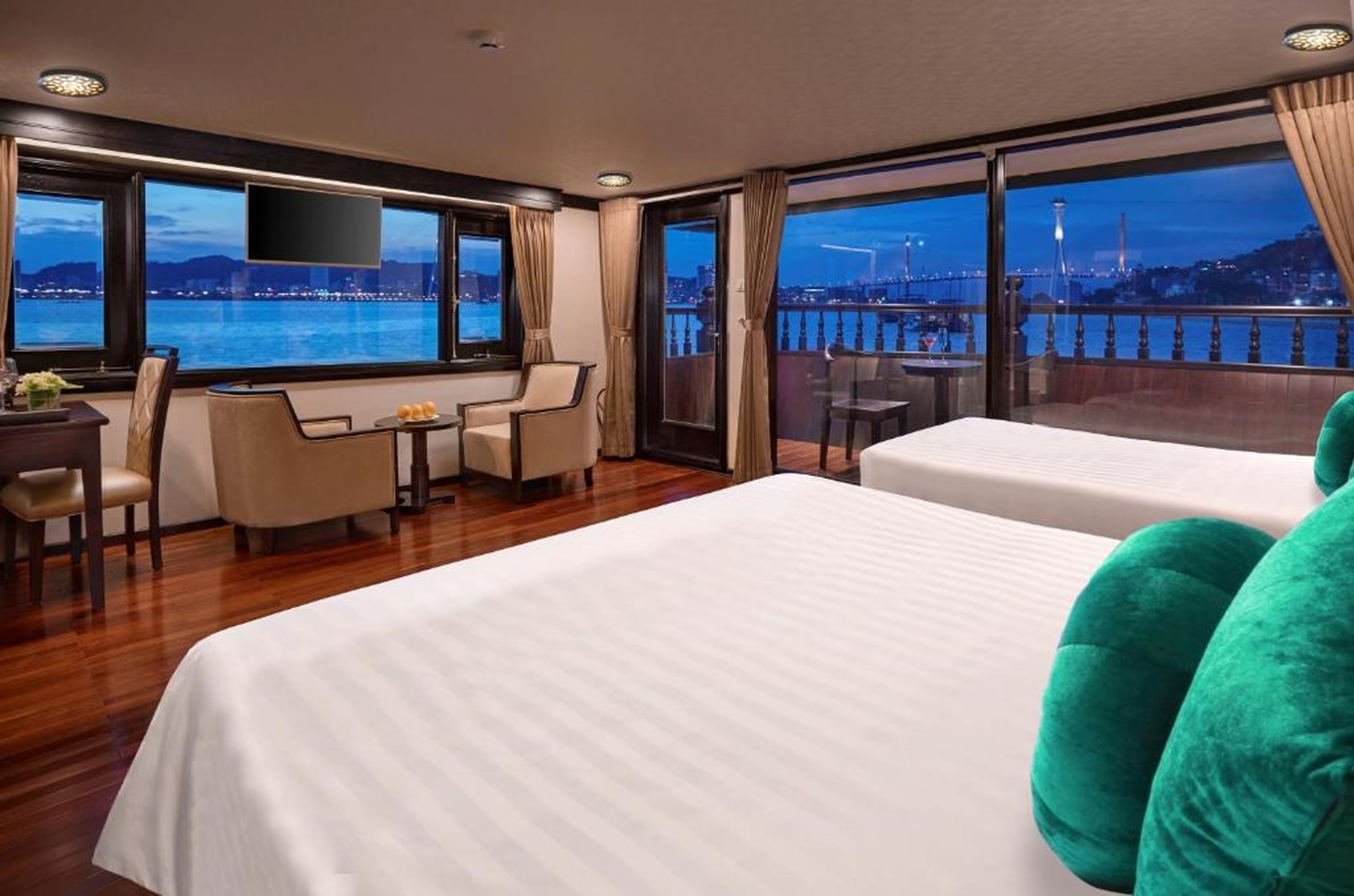 Alisa Cruise Halong - Hình 49