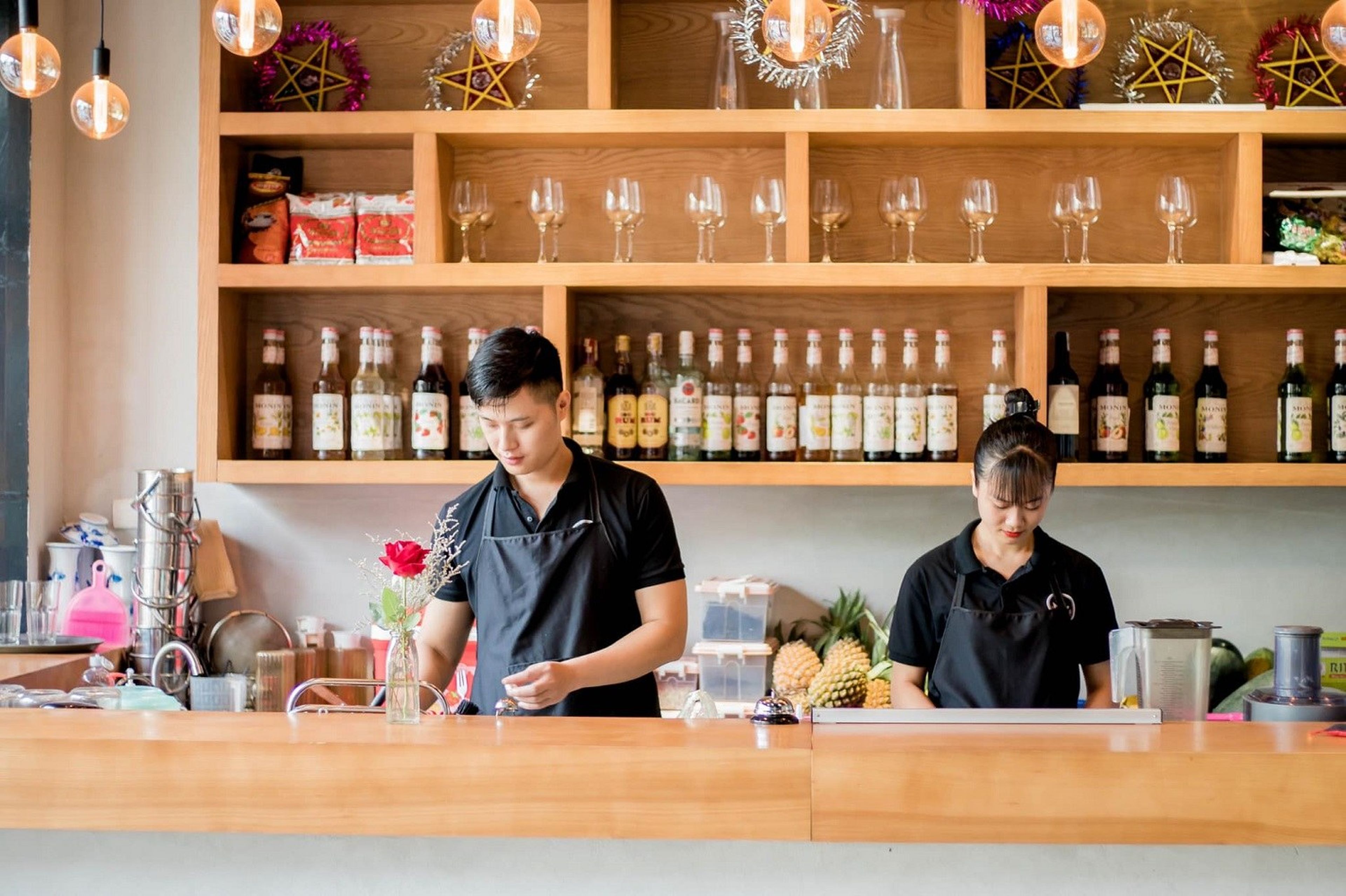 Nhà hàng May Corner Hạ Long - Thiên đường ẩm thực vạn người mê - Hình 23