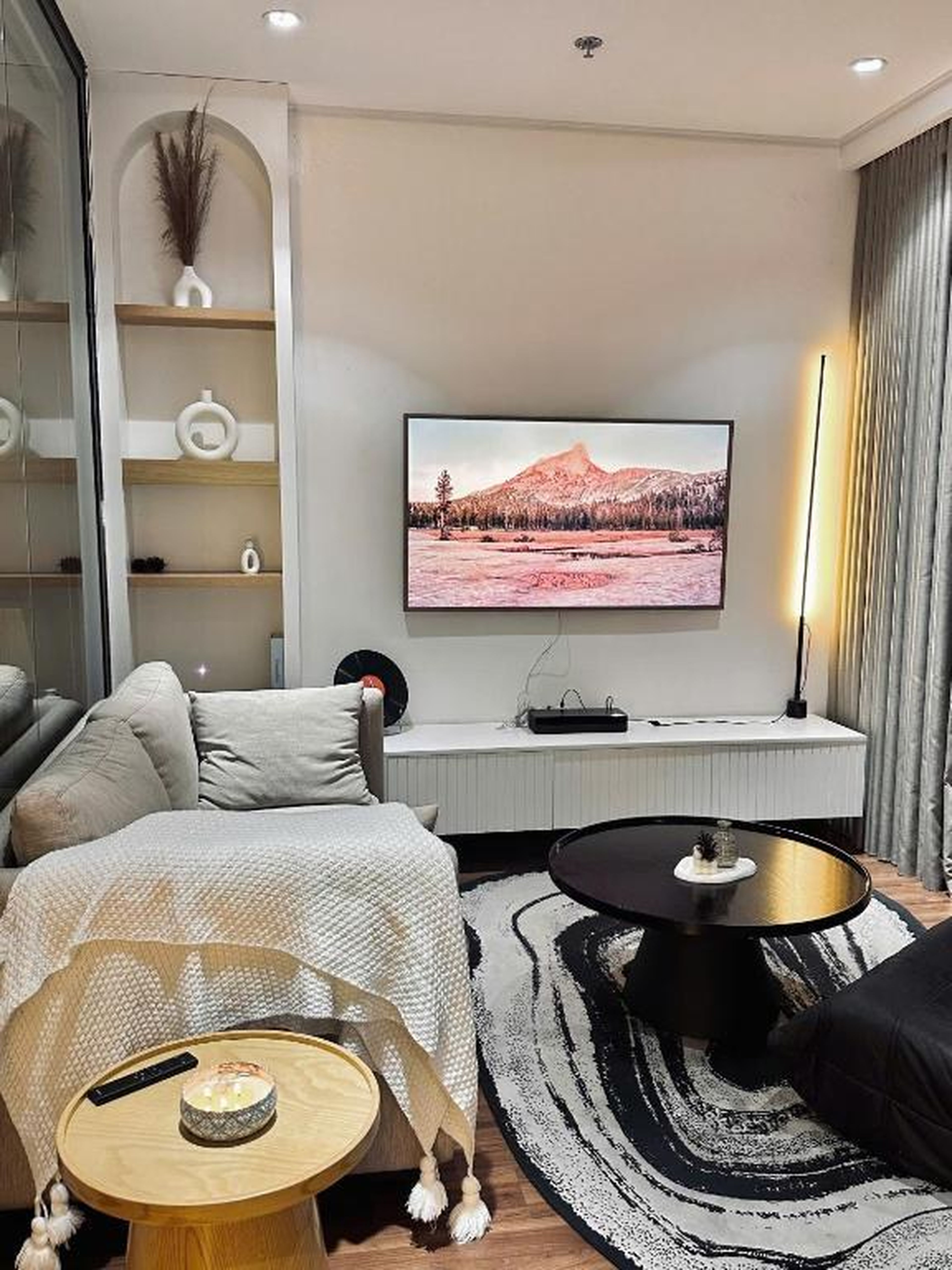 Apartment on 20th & 31st floor, Bai Chay Bridge & Ha Long Bay view - Hình 31